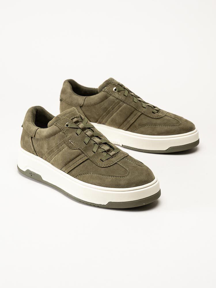 Tamaris - Gröna slip on sneakers i mocka