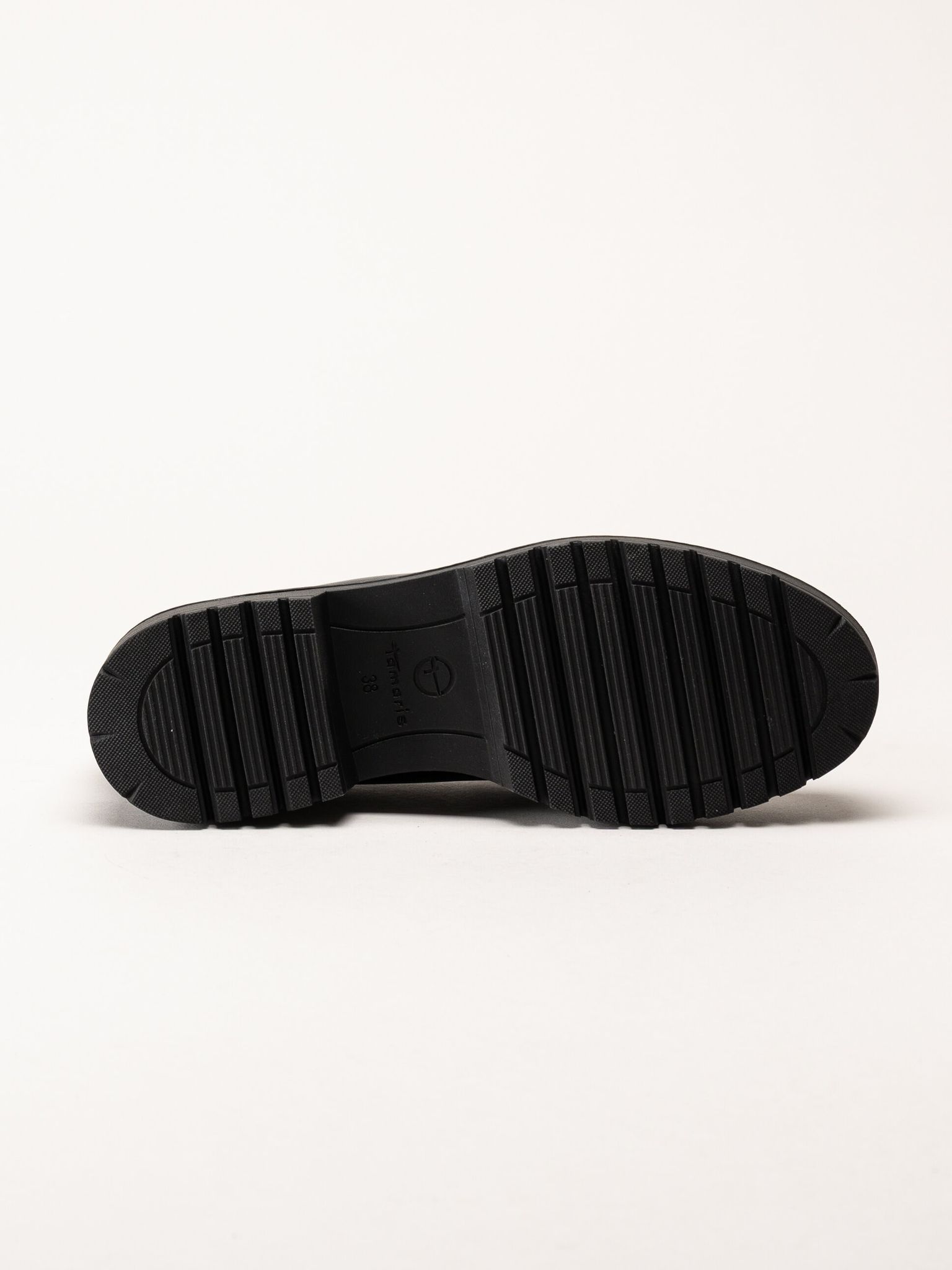 Tamaris - Svarta loafers i skinn