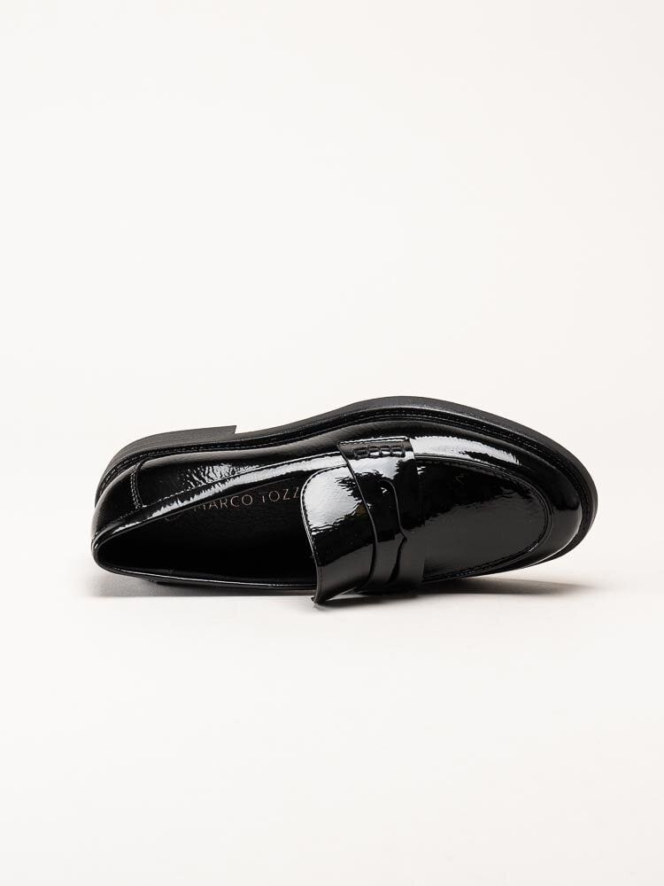 Marco Tozzi - Svarta loafers i syntetlack