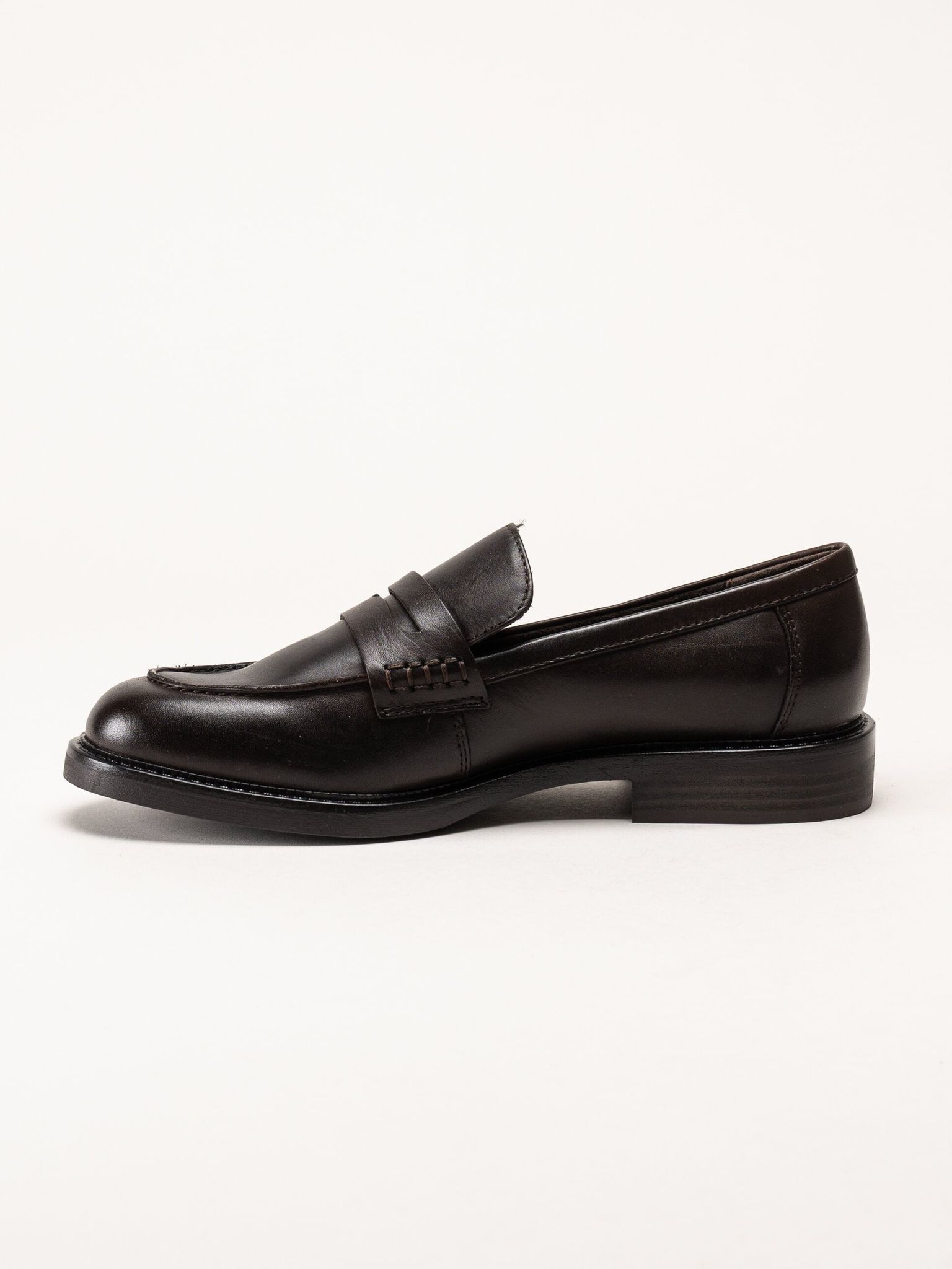 Marco Tozzi - Mörkbruna loafers i skinn