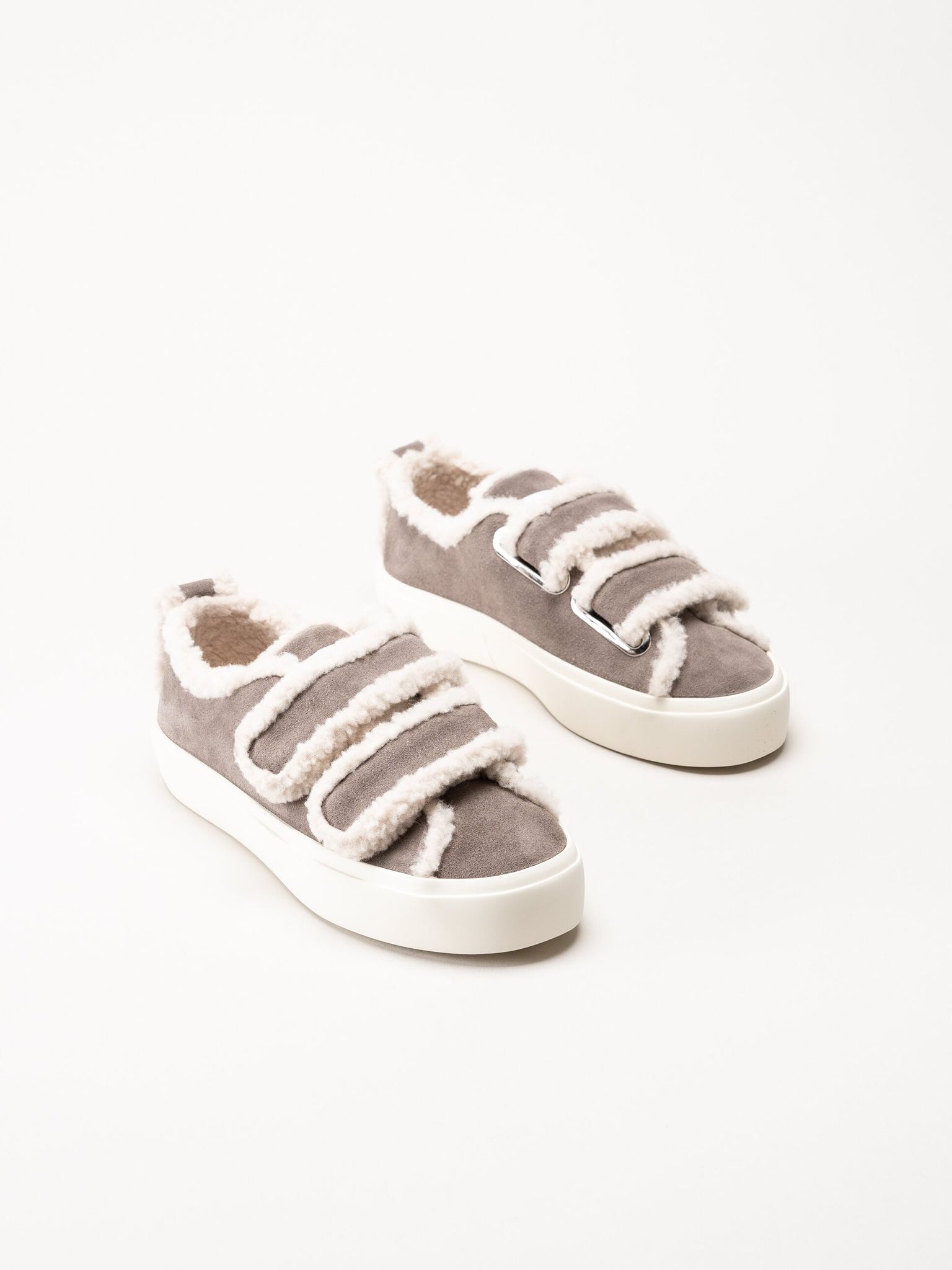 Inuikii - Shearling Low Velcro - Grå ullfodrade sneakers i mocka