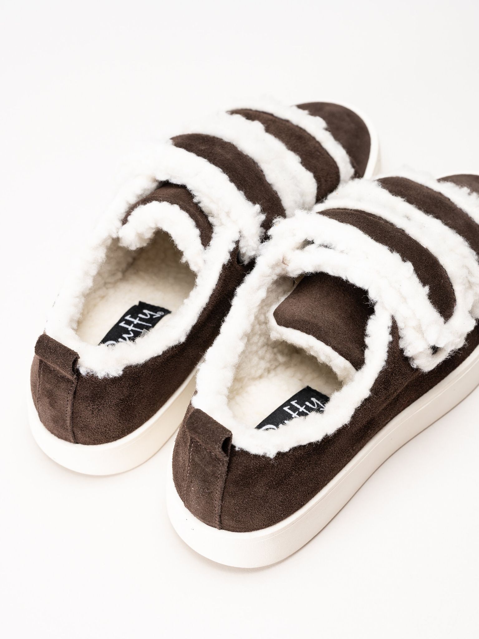 Duffy - Leuca Uno - Mörkbruna sneakers i mocka