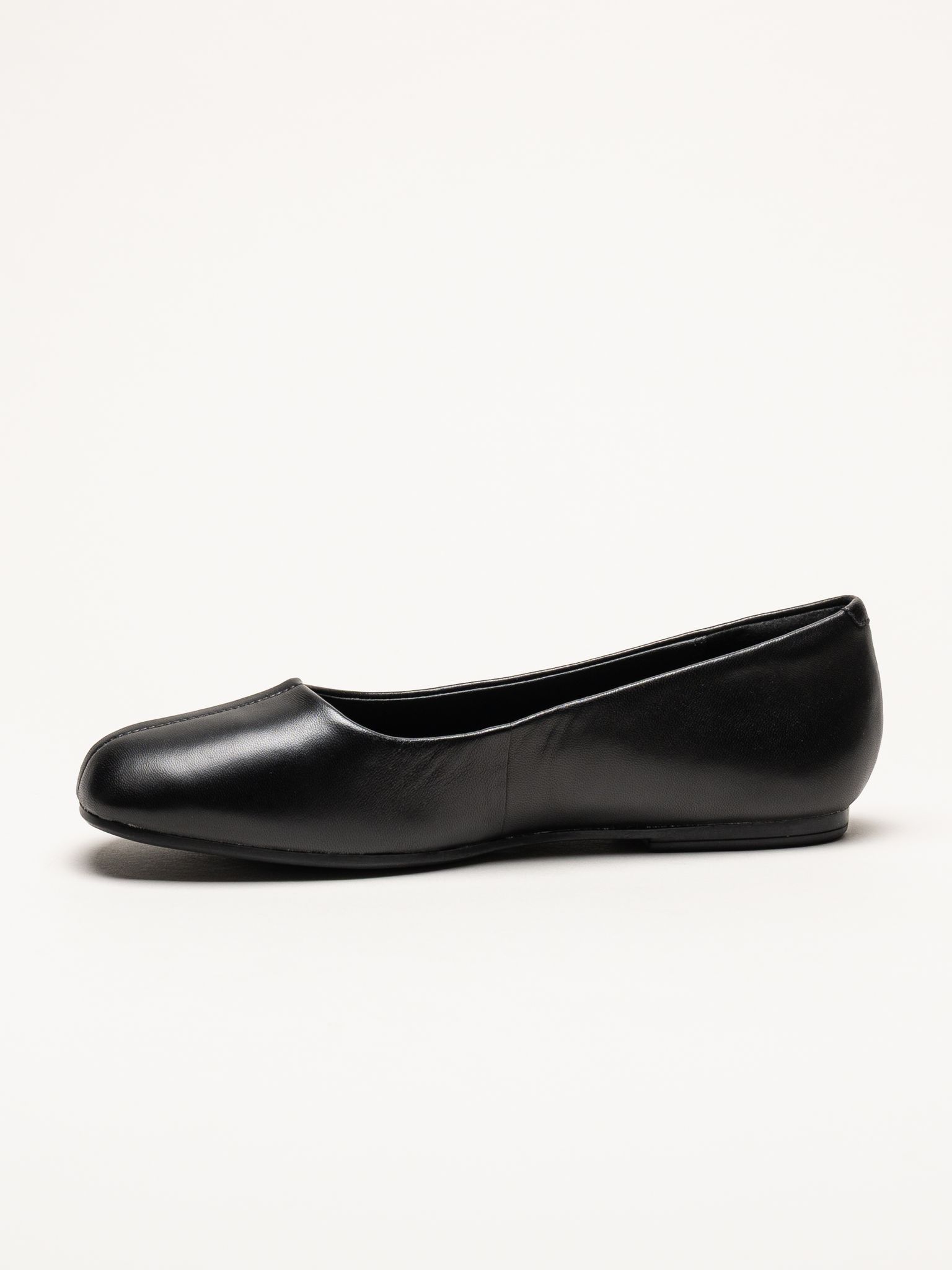Clarks - Livia Lily - Svarta ballerinaskor