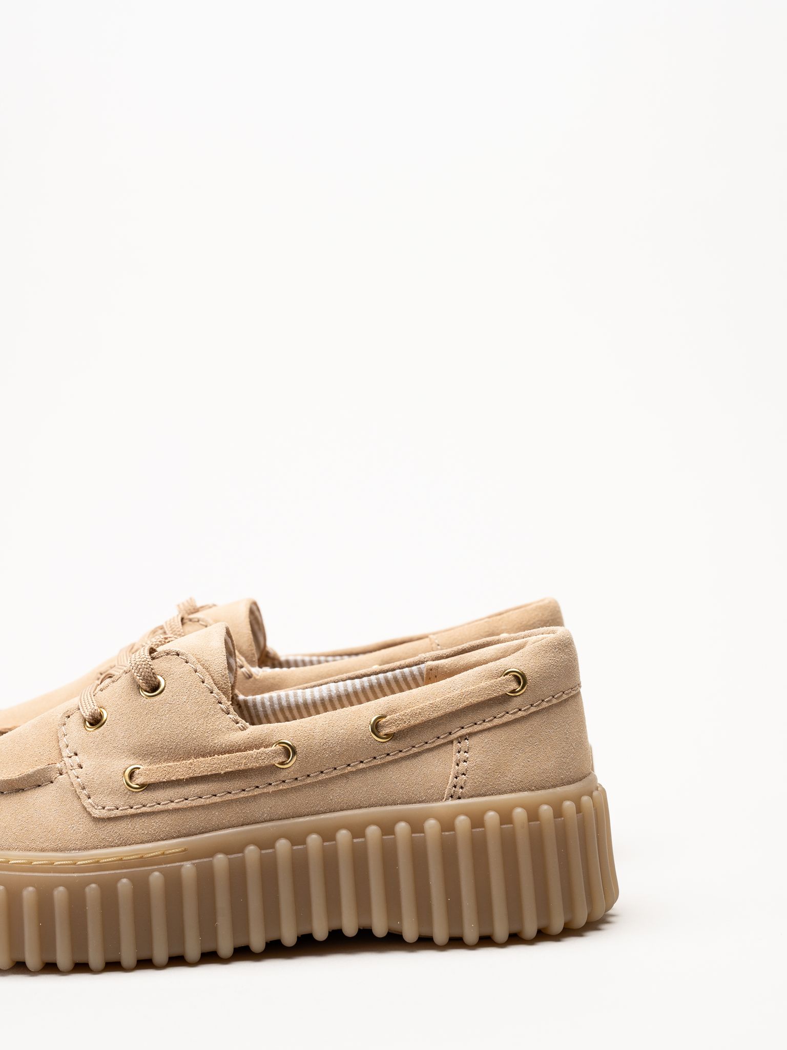 Clarks - Torhill Boat - Beige snörskor i mocka