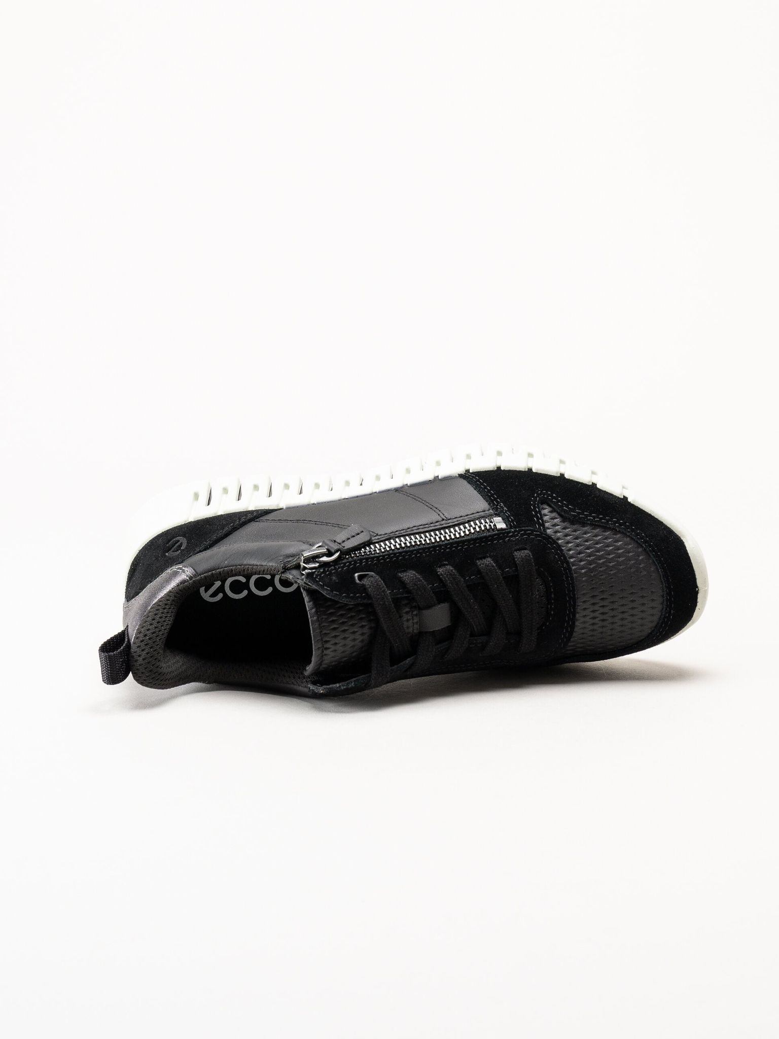 Ecco - Gruuv W Side Zip Lace - Svarta sneakers i nubuck