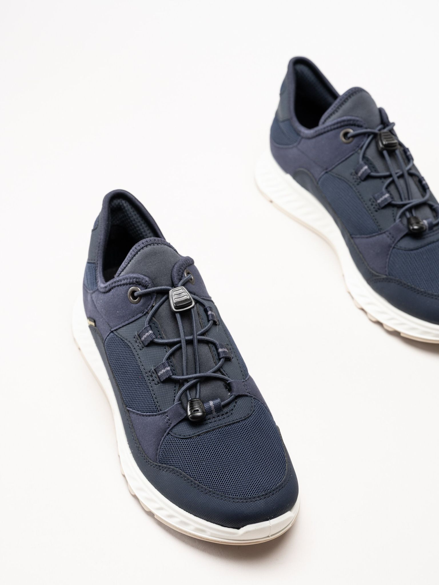 Ecco - Exostride W Low Gtx - Mörkblå sneakers i mesh