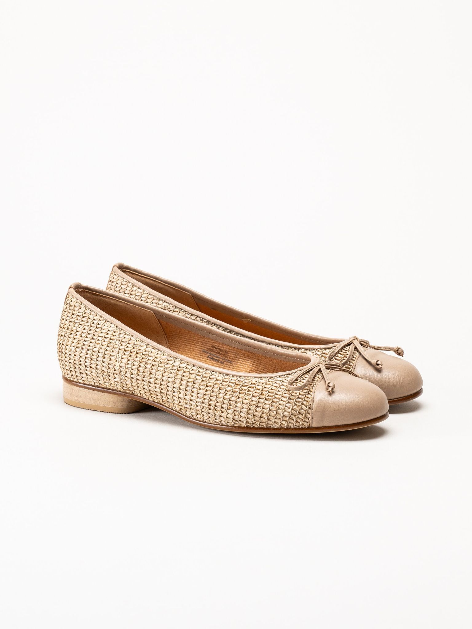 Gabor - Beige ballerinaskor i skinn
