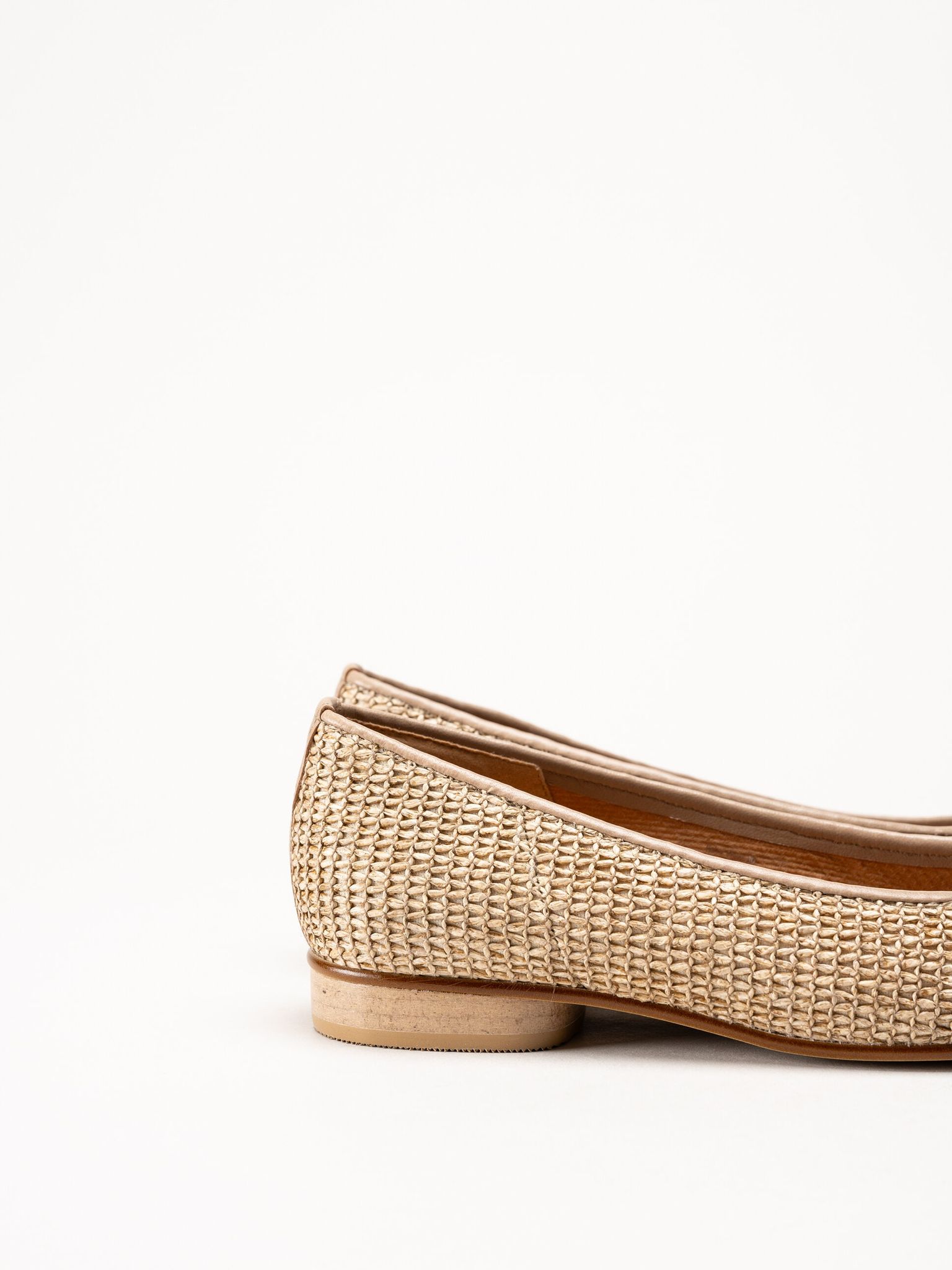 Gabor - Beige ballerinaskor i skinn