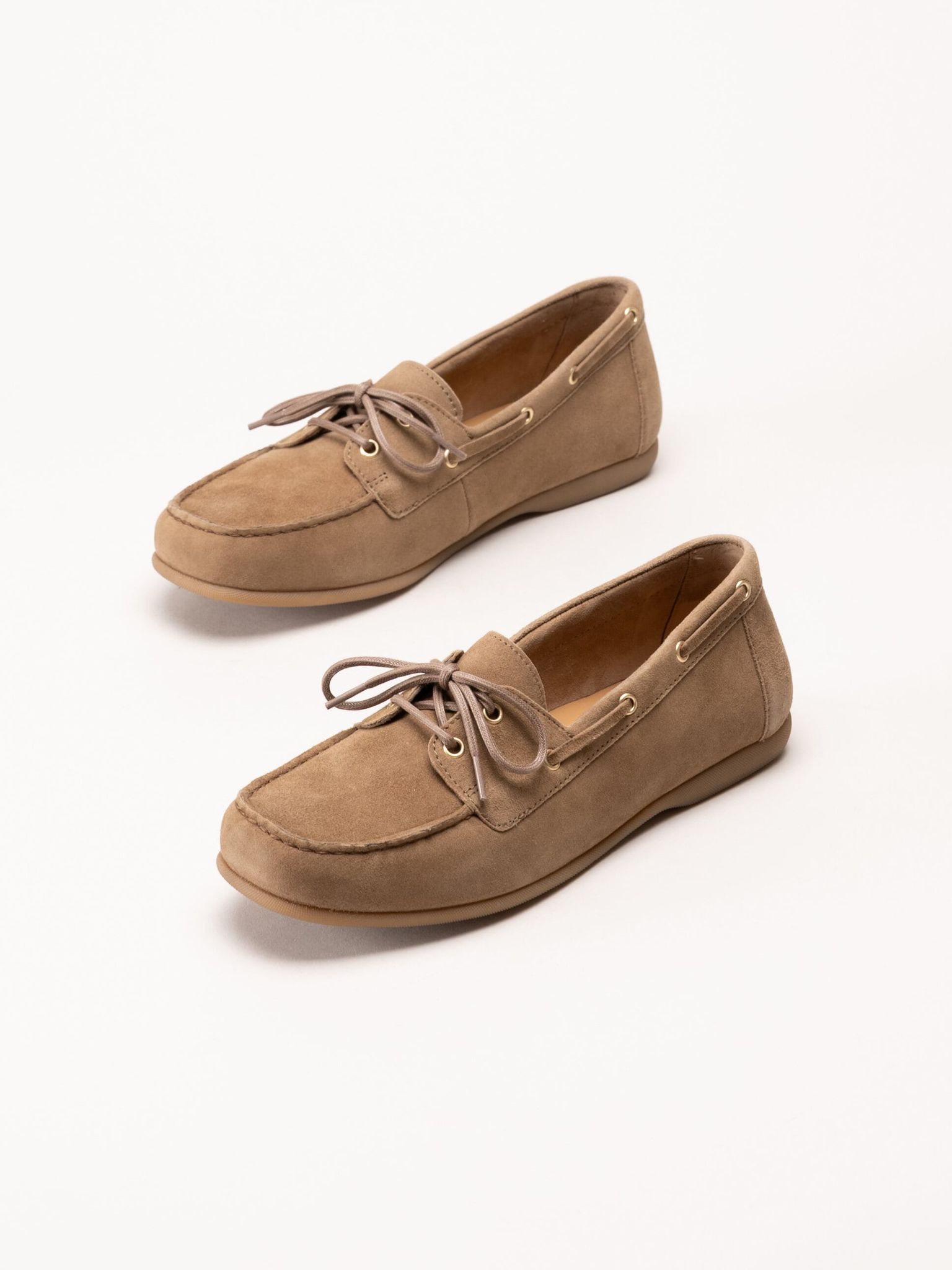 Gabor - Ljusbruna loafers i mocka