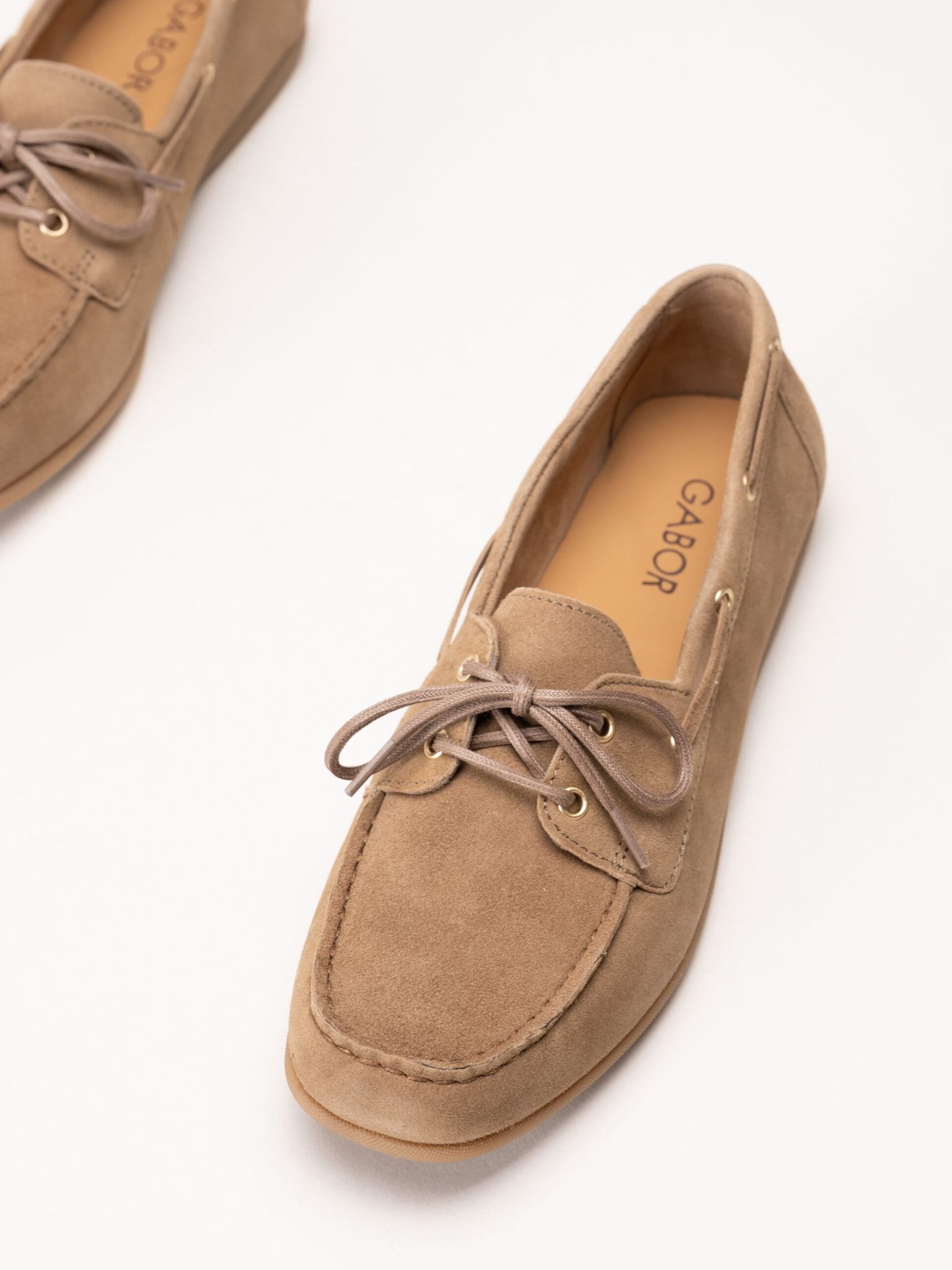 Gabor - Ljusbruna loafers i mocka