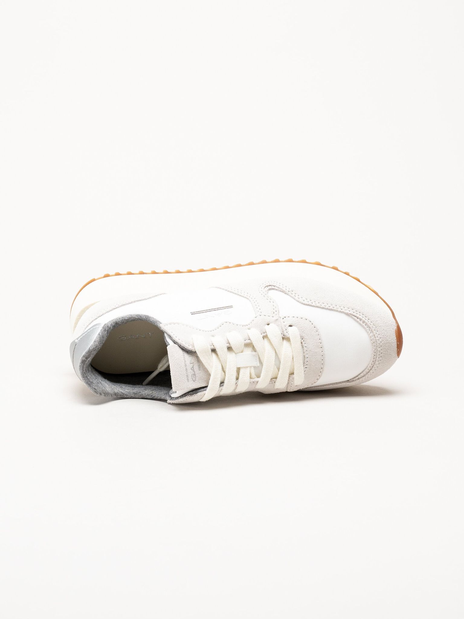 Gant Footwear - Bevinda - Offwhite sneakers i mocka och textil