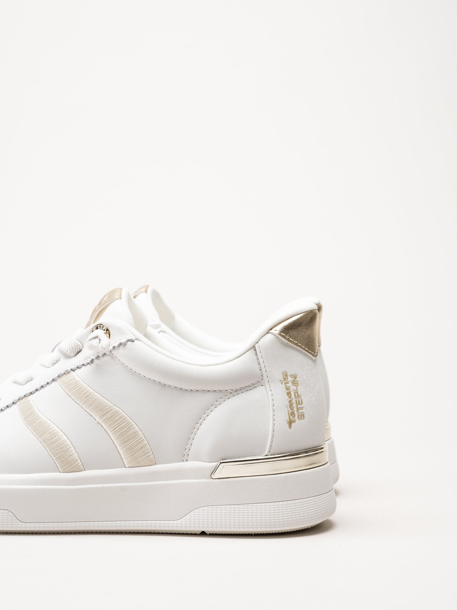 Tamaris - Wide fit - Vita sneakers i skinn