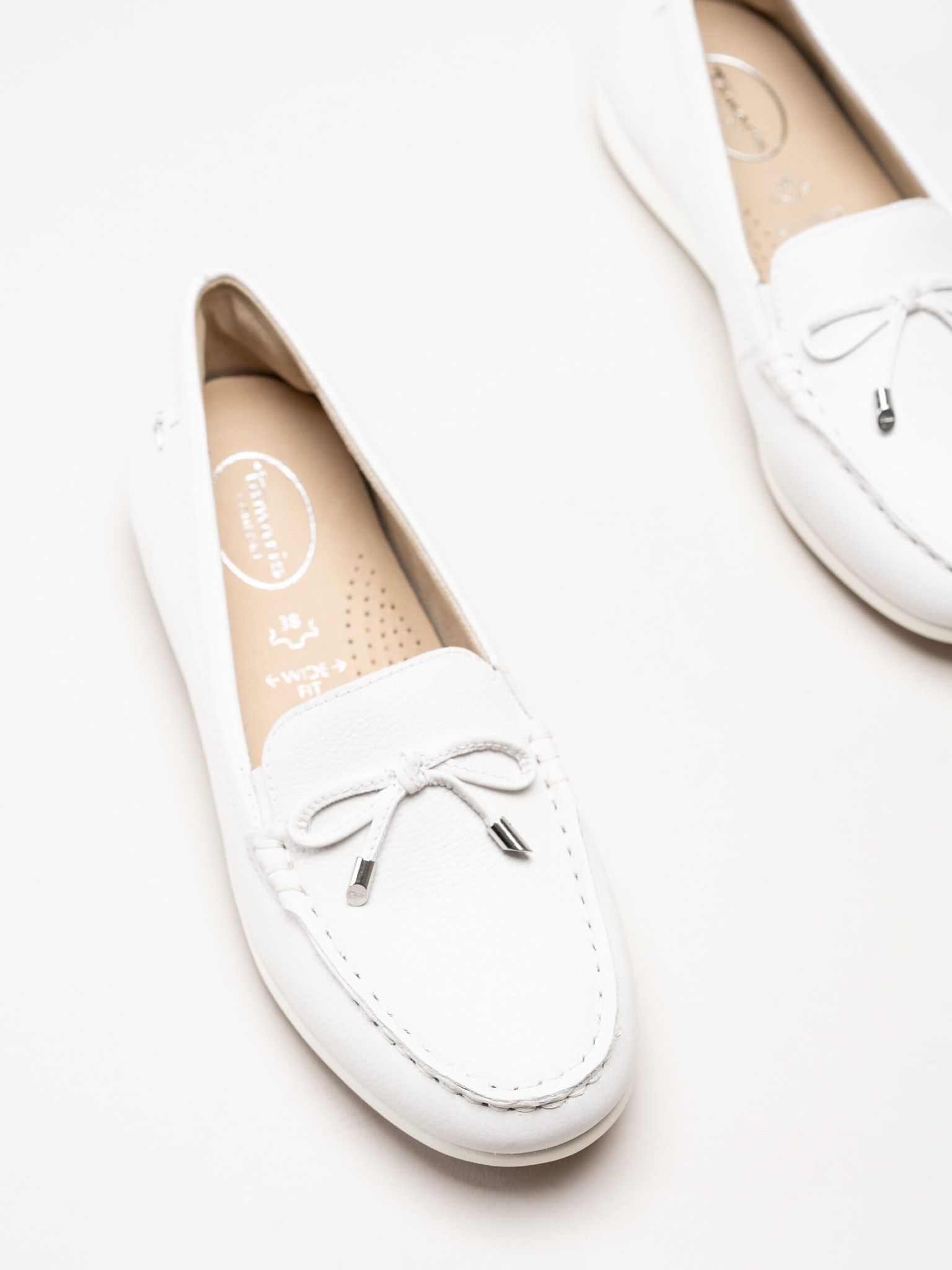 Tamaris Comfort - Vita loafers i skinn
