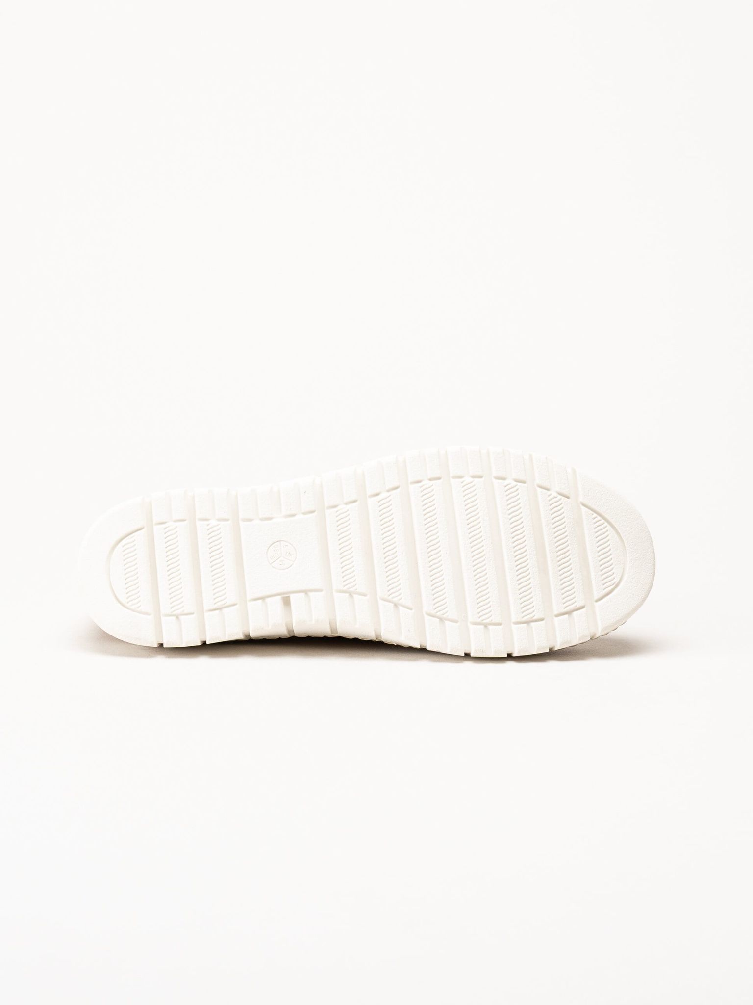 Jana - Beige slip on skor