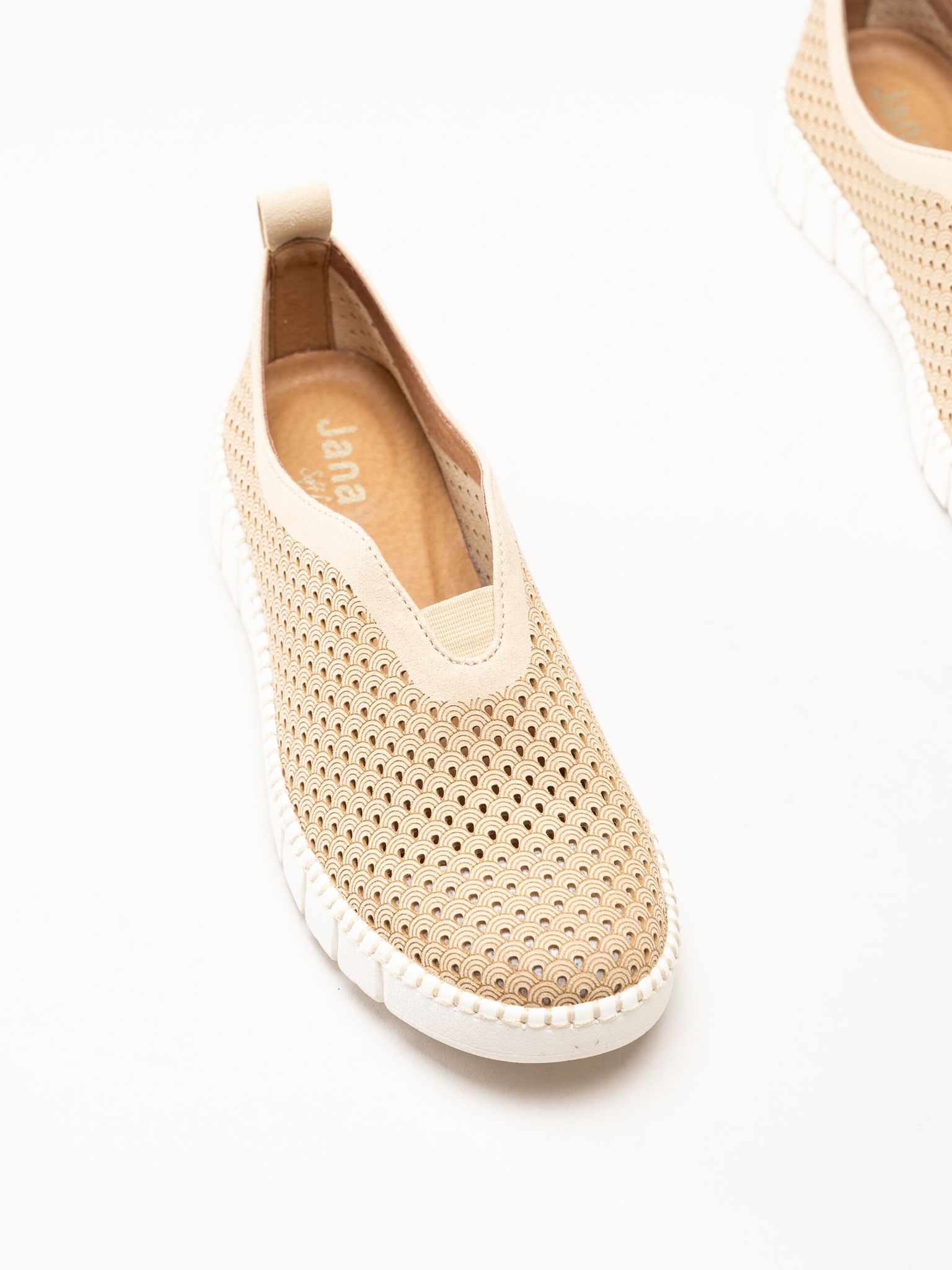Jana - Beige slip on skor