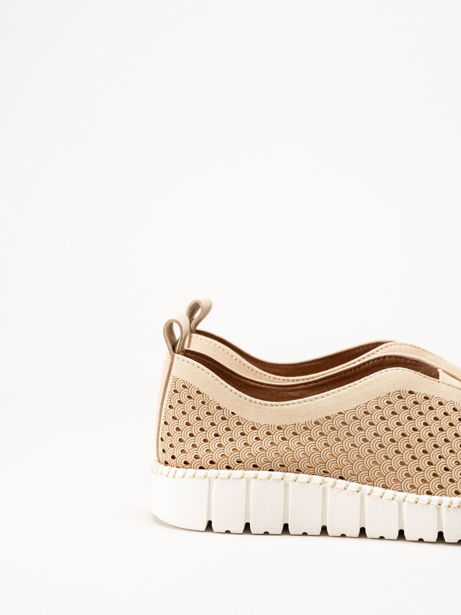 Jana - Beige slip on skor