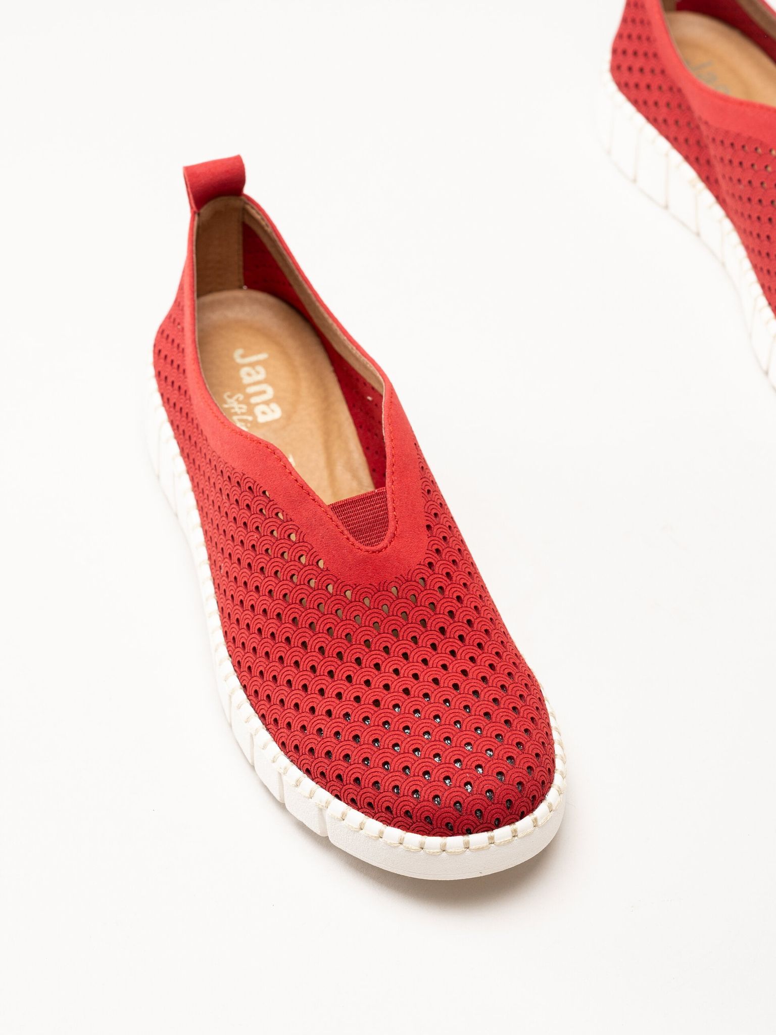 Jana - Röda slip on skor