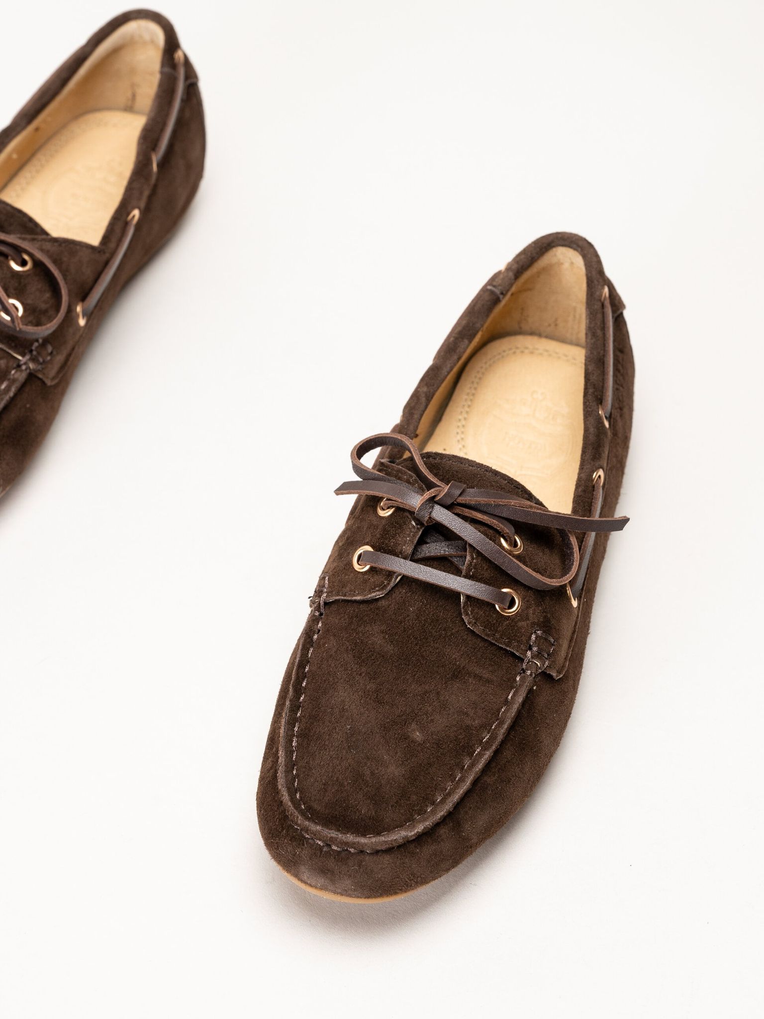 Novita - Palmi Sail - Mörkbruna loafers i mocka