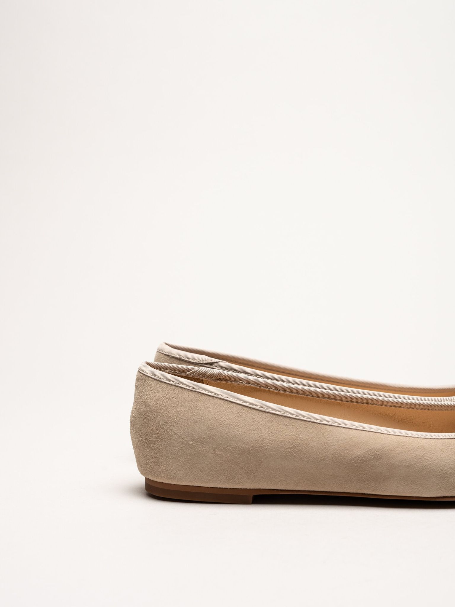 Dasia - Cate - Beige ballerinaskor i mocka