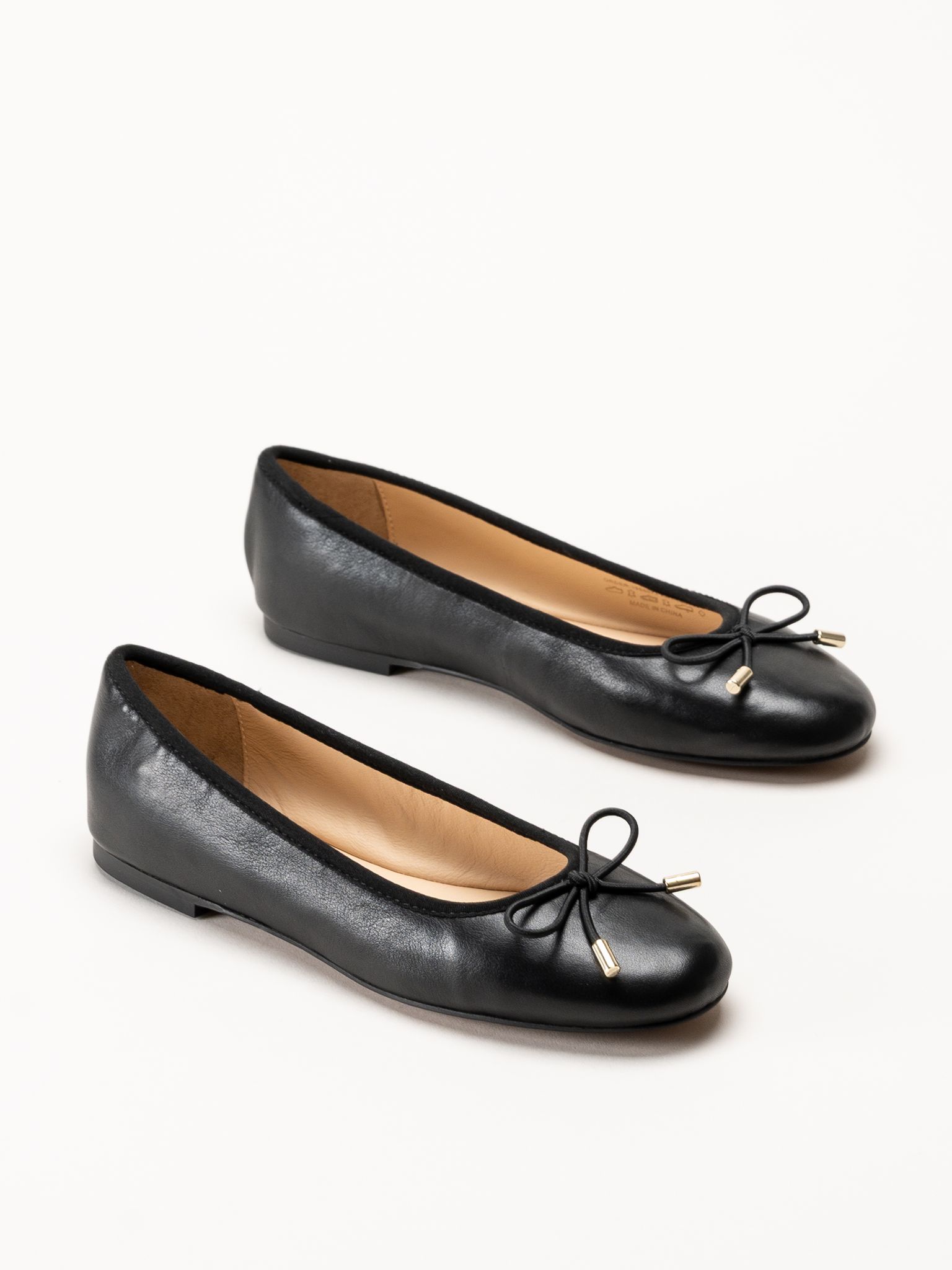 Dasia - Cate - Svarta ballerinaskor i skinn