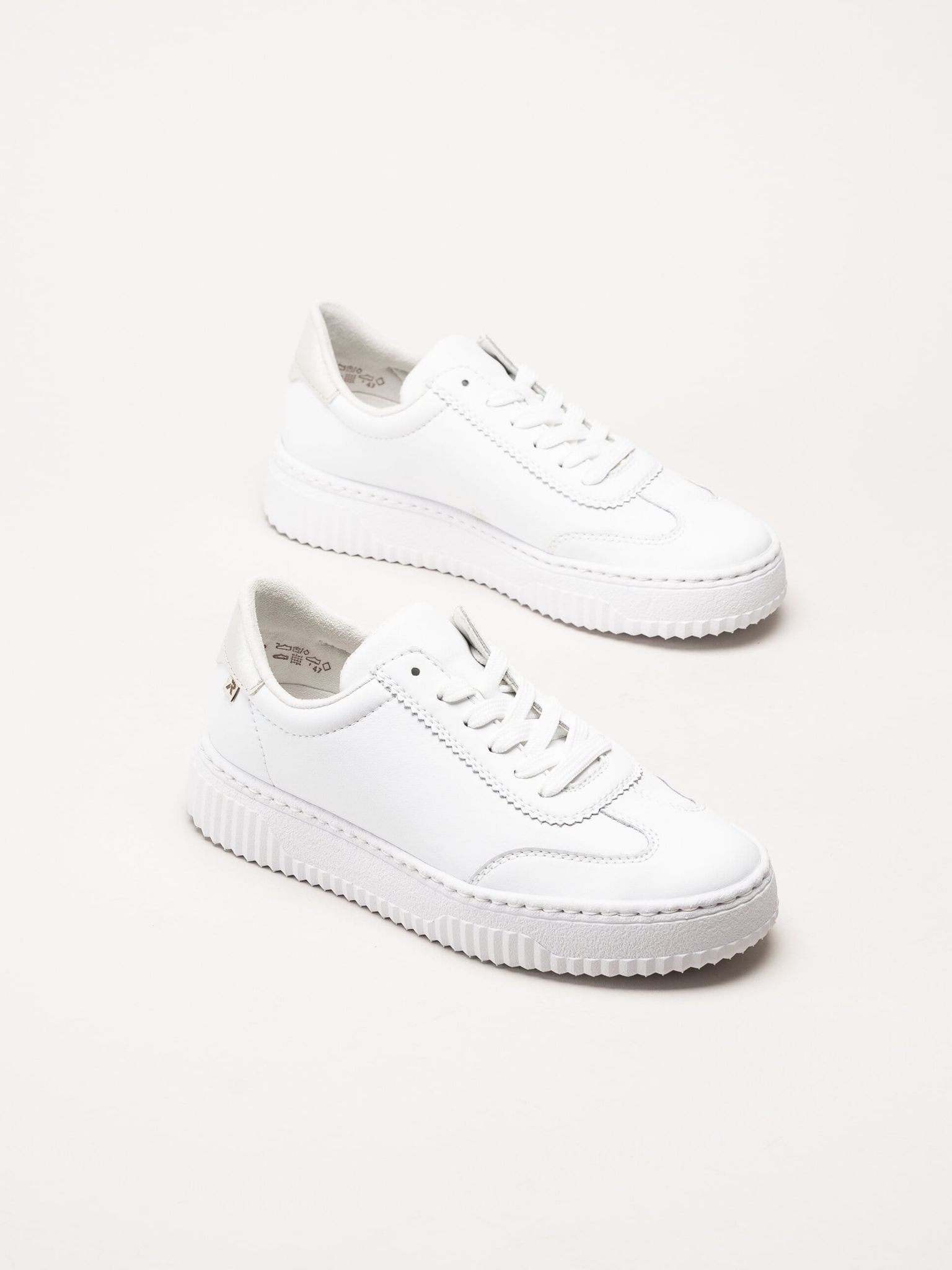 Rieker - Vita sneakers i skinn