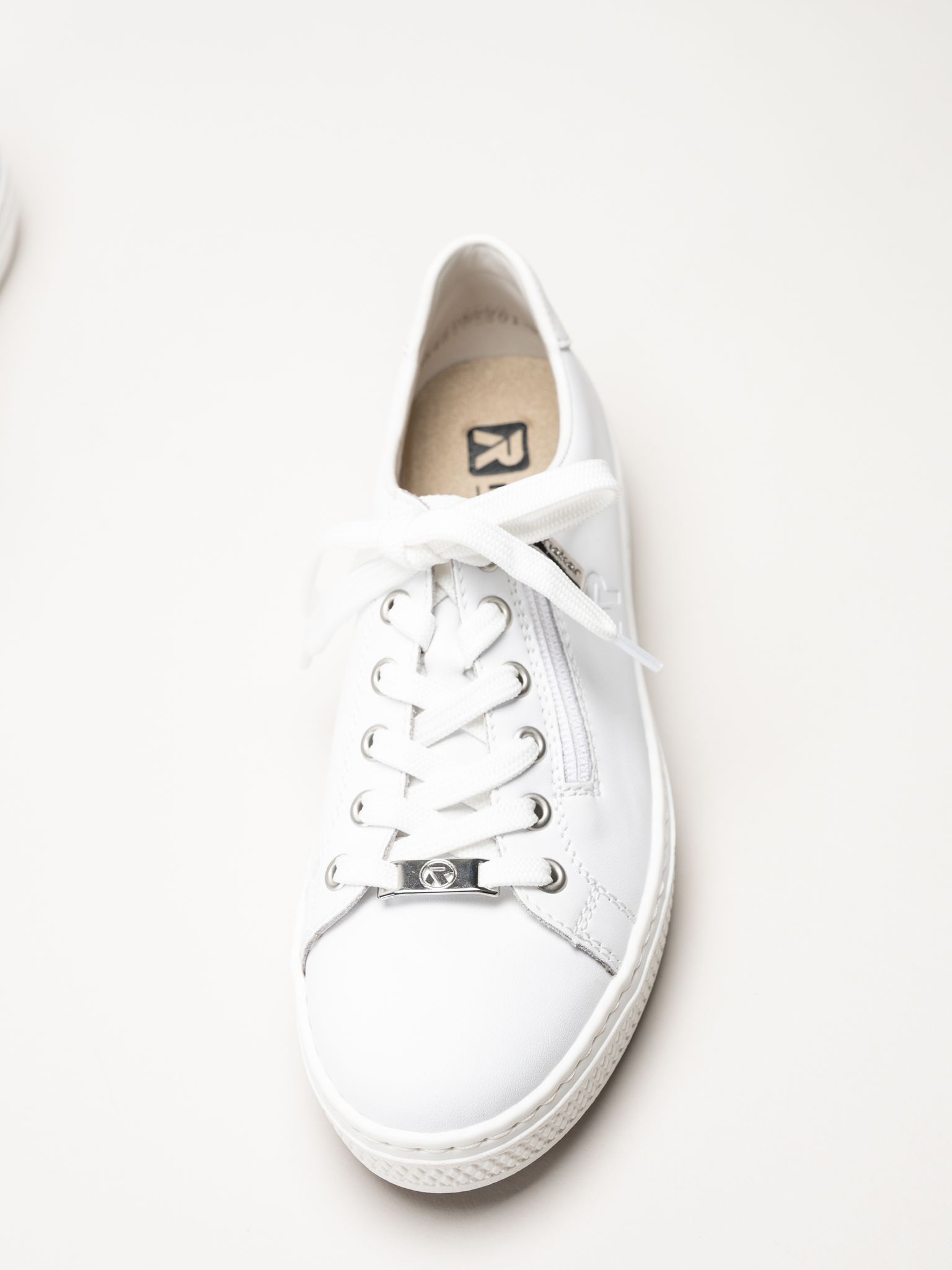 Rieker - Vita sneakers i skinn