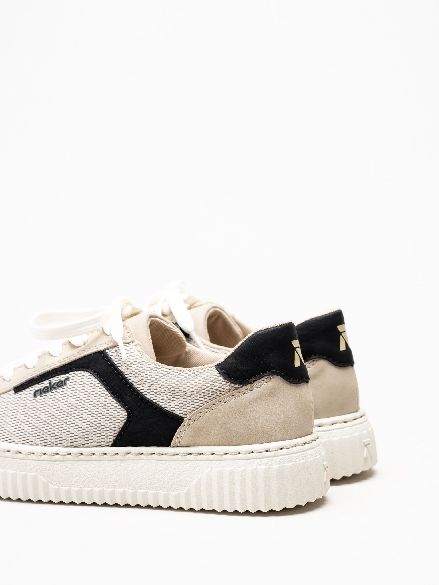Rieker - Beige sneakers i mesh