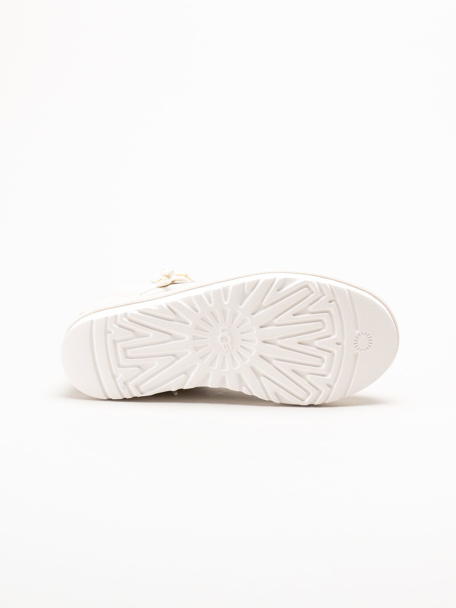UGG - W Minimel - Offwhite sneakers i mocka