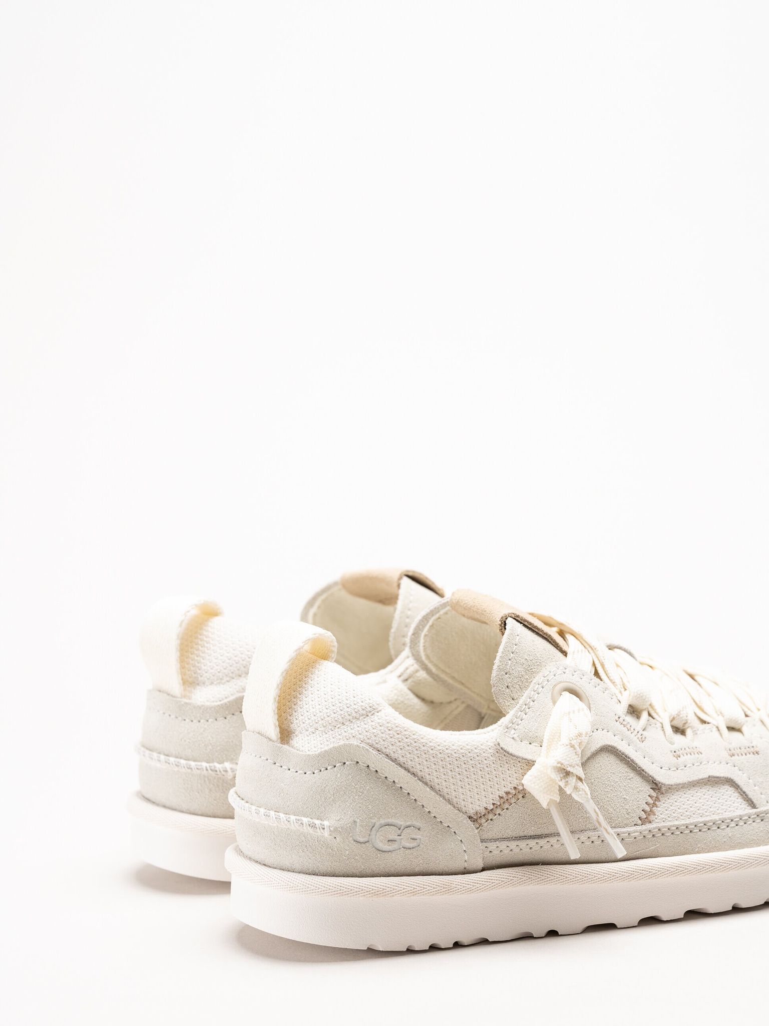 UGG - W Minimel - Offwhite sneakers i mocka