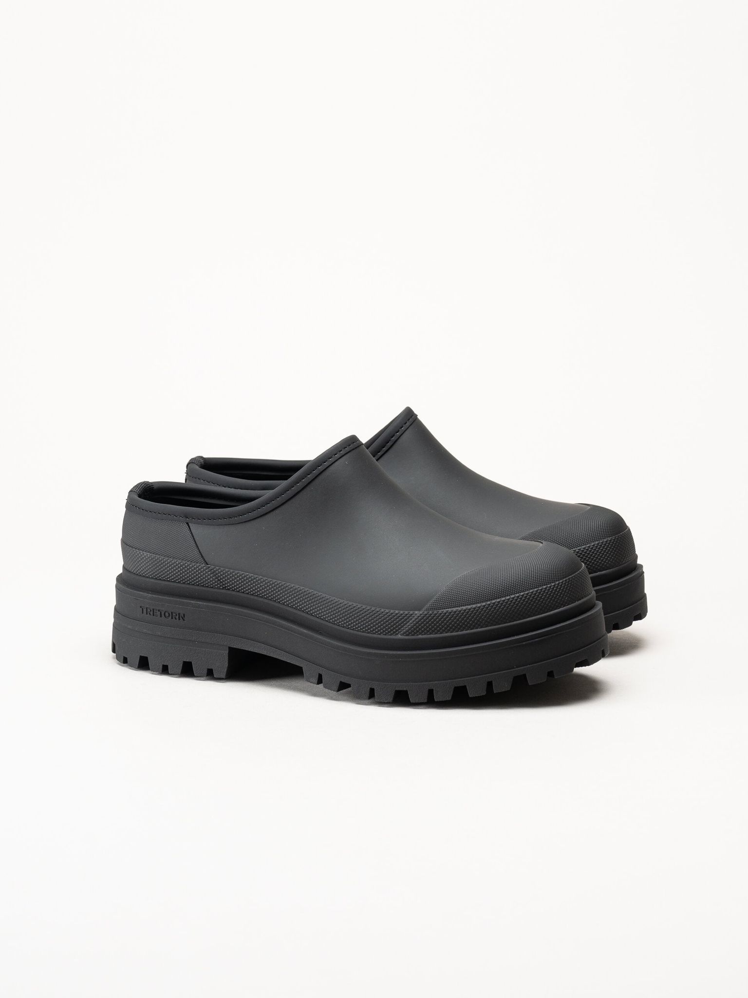 Tretorn - Ari Clog - Svarta slip on skor i naturgummi