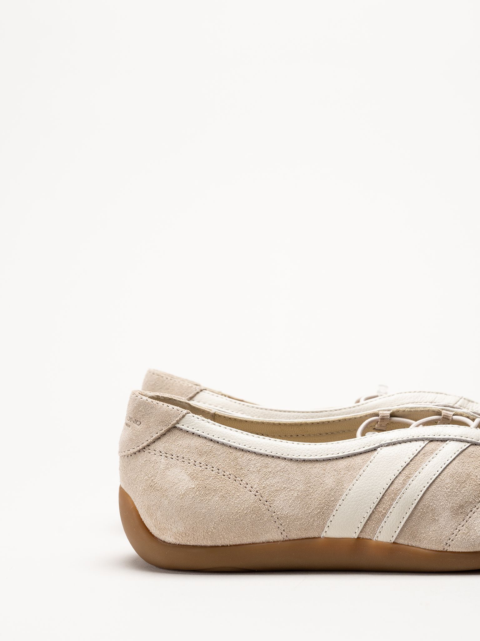 Vagabond - Hollie - Offwhite sportiga ballerinaskor