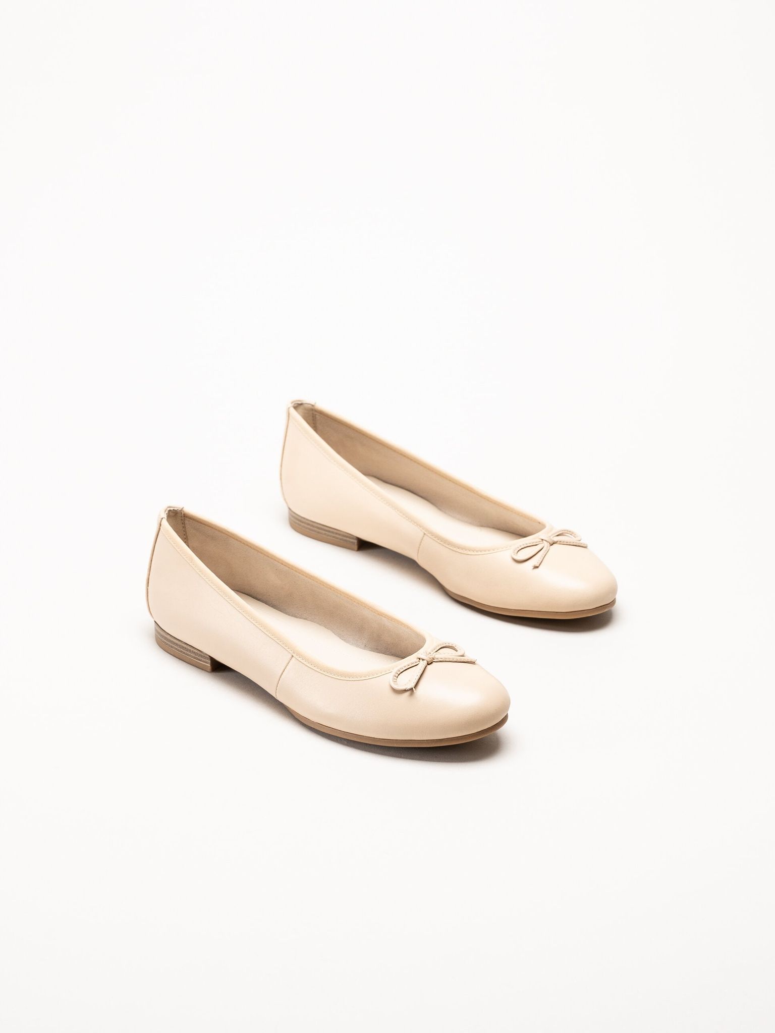 Tamaris - Beige ballerinaskor i skinn