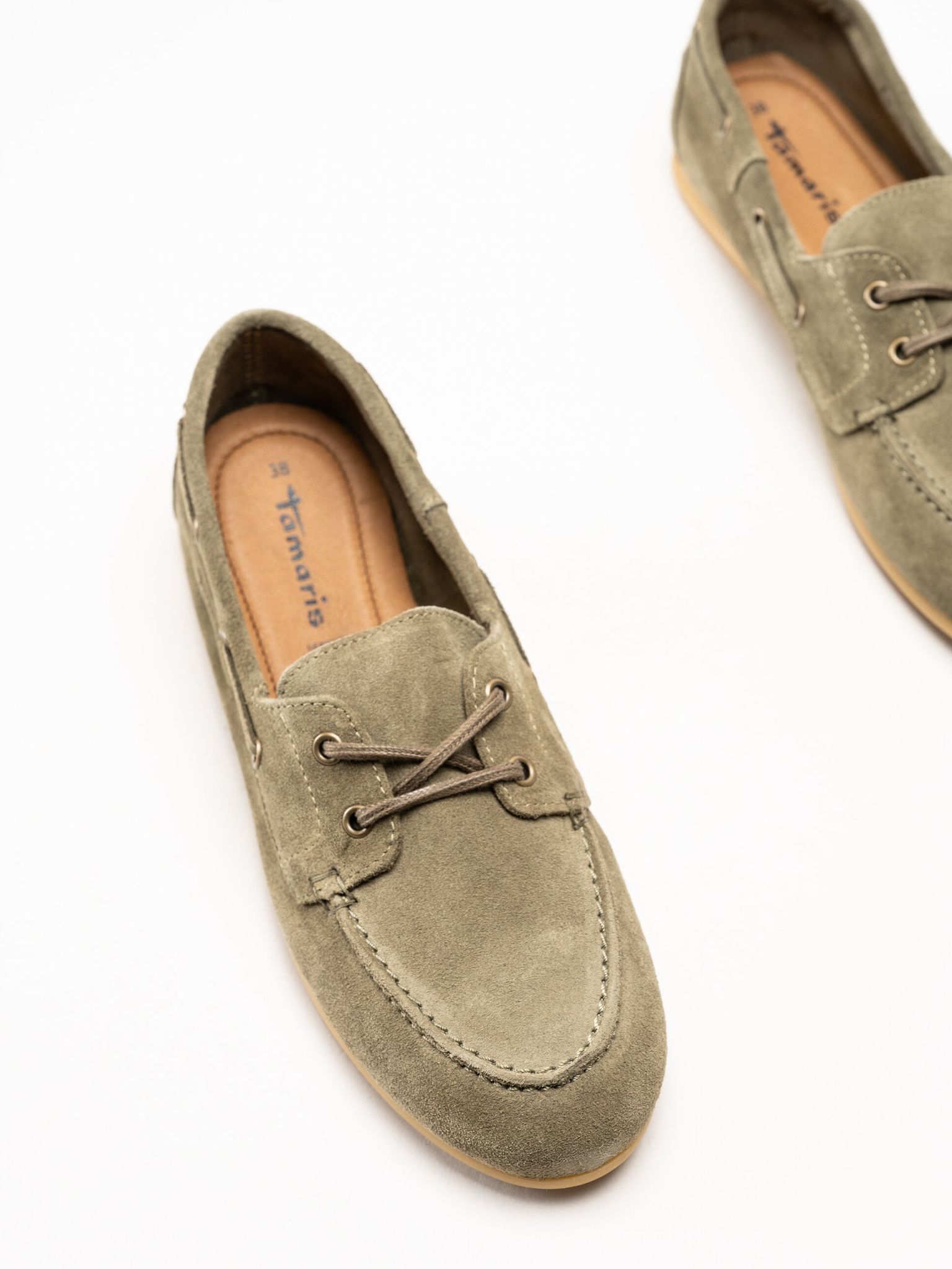 Tamaris - Gröna loafers i mocka