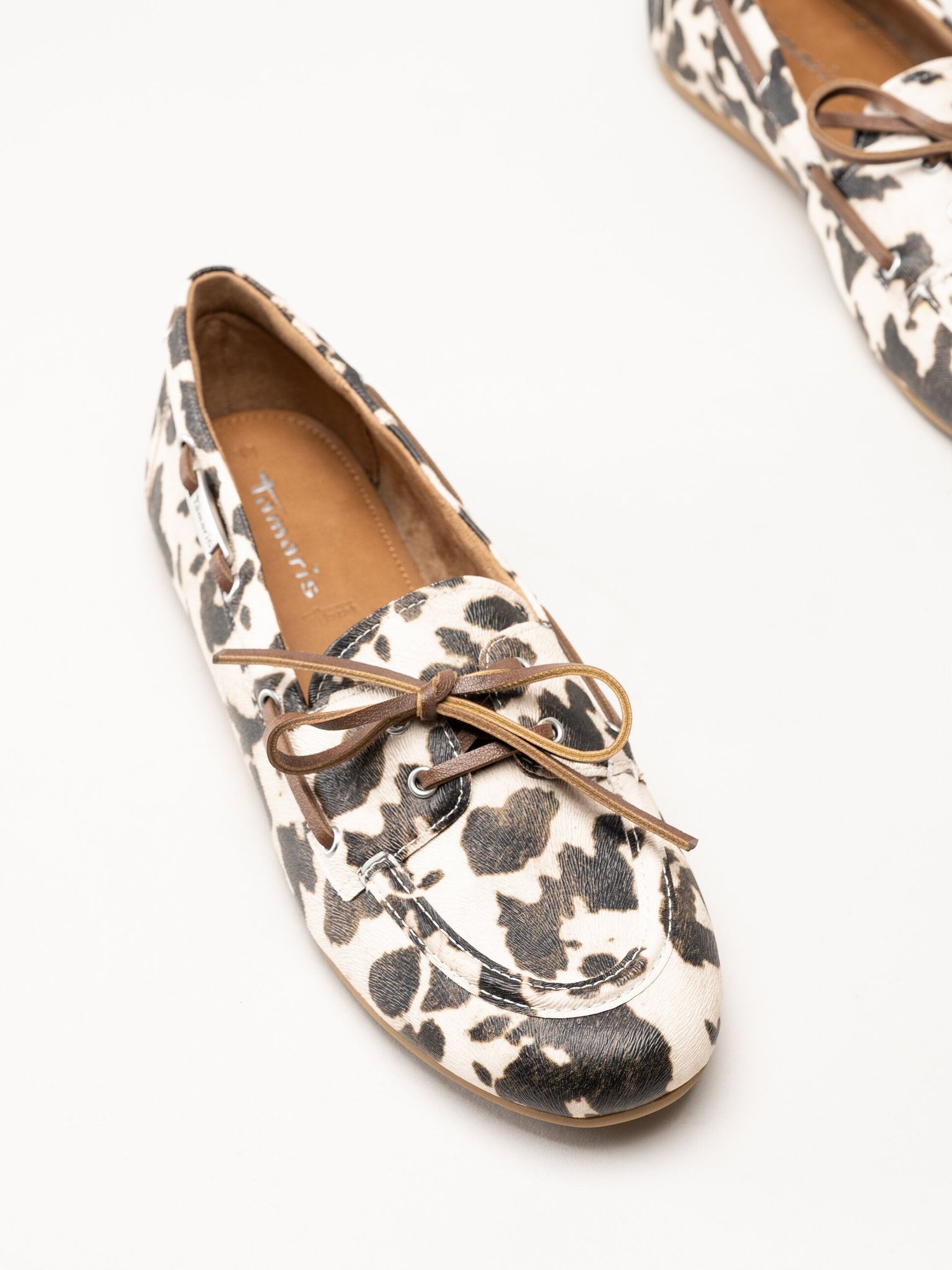 Tamaris - Djurmönstrade loafers i skinnimitation