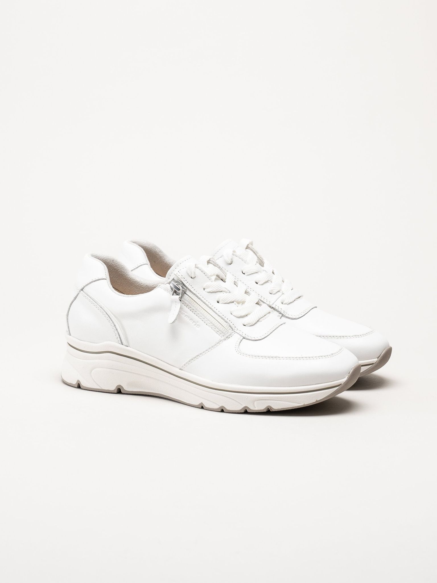 Tamaris - Vita sneakers i skinn
