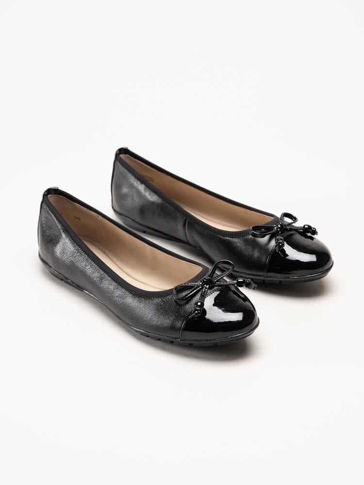 Caprice - Svarta ballerina i skinn