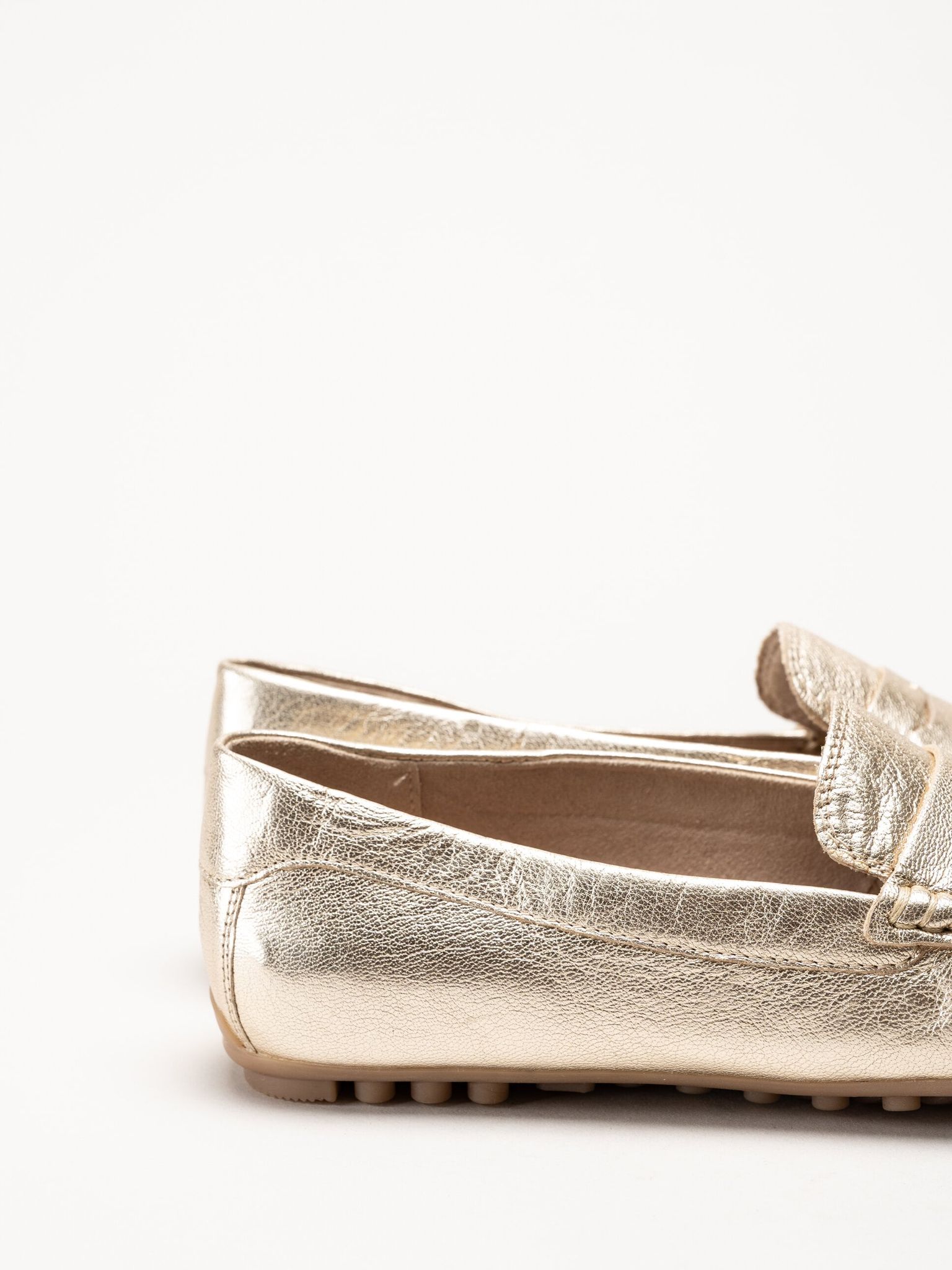 Caprice - Guldiga loafers i skinn