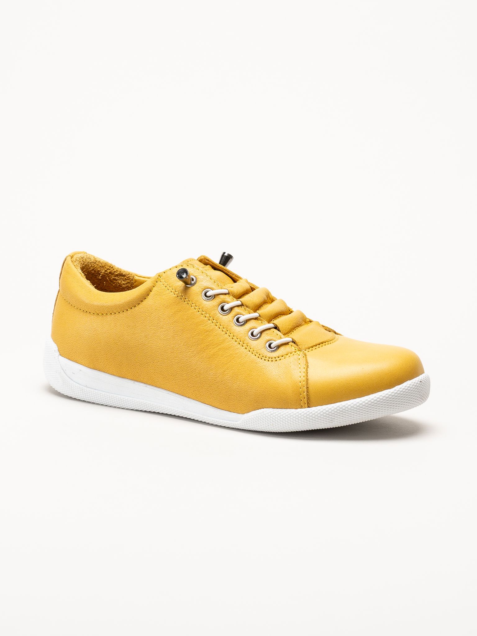 Charlotte of Sweden - Gula sneakers i skinn