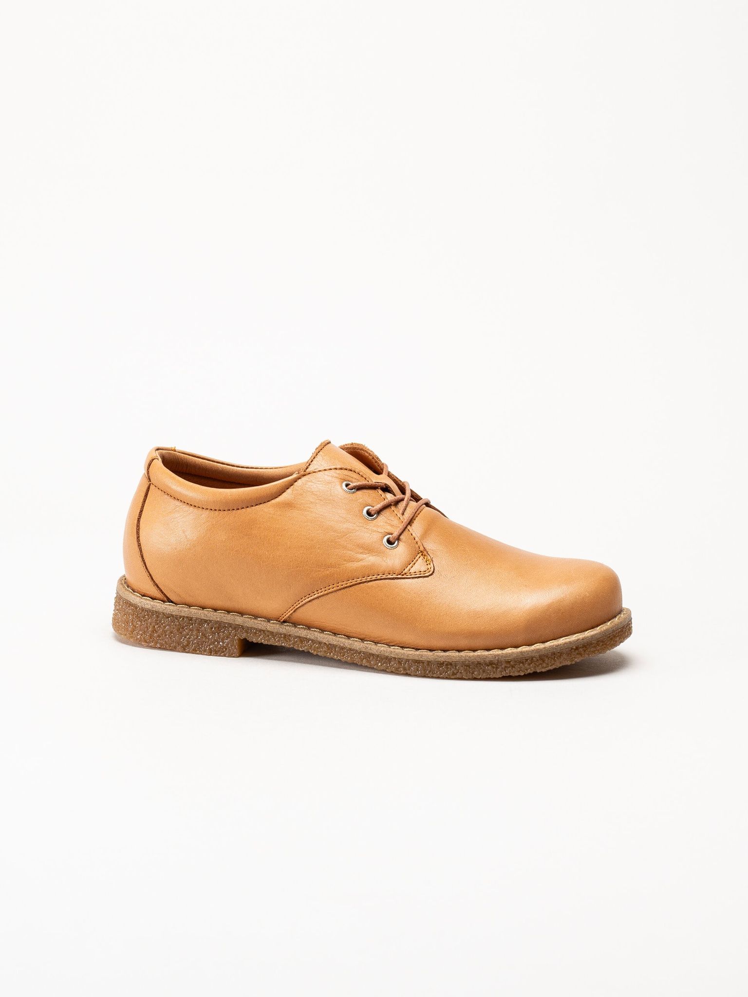 Charlotte of Sweden - Ljusbruna snörskor i skinn