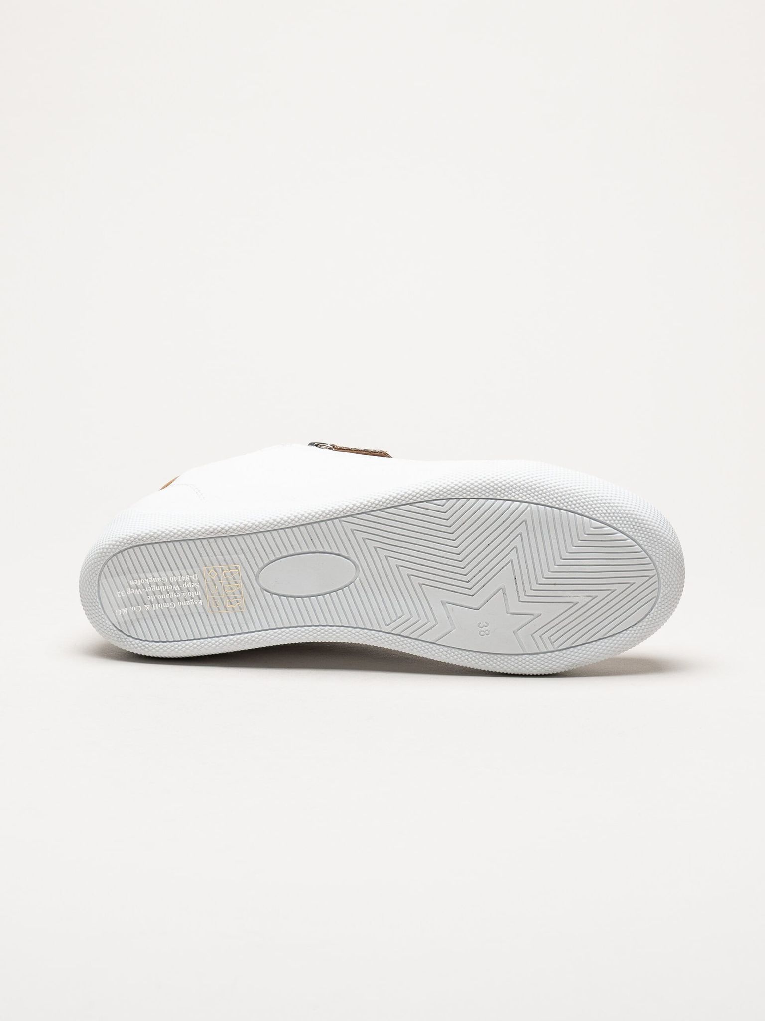 Charlotte of Sweden - Vita sneakers i skinn