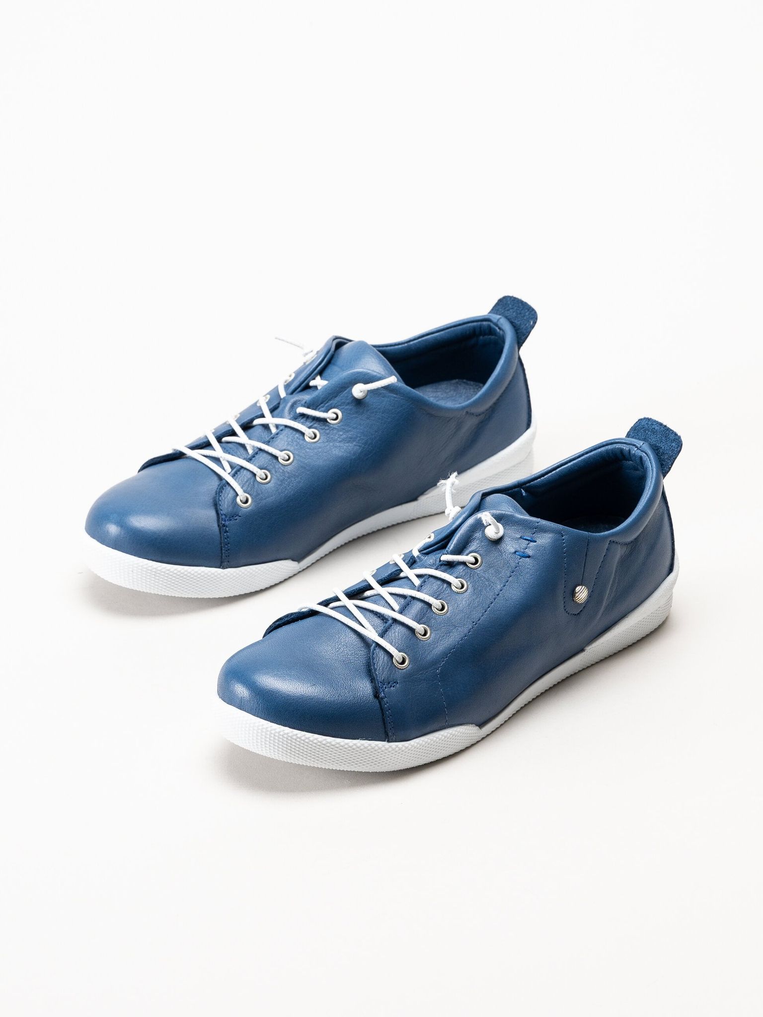 Charlotte of Sweden - Blå sneakers i skinn