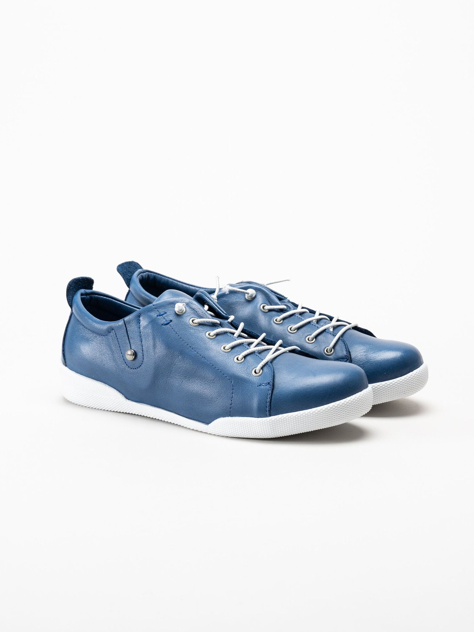 Charlotte of Sweden - Blå sneakers i skinn