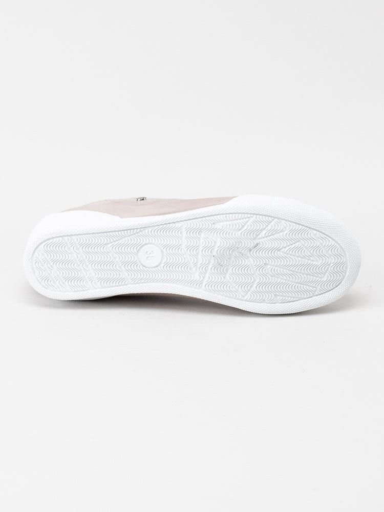 Charlotte of Sweden - Ljusgrå sneakers i skinn