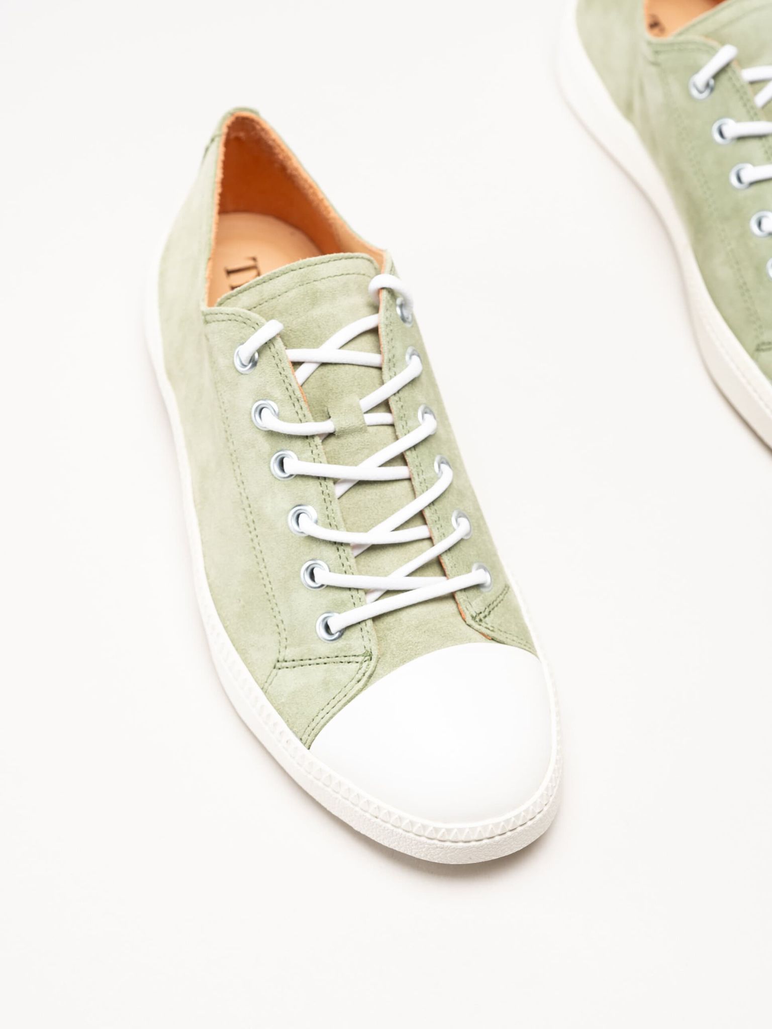 Think - Turna - Gröna sneakers i mocka