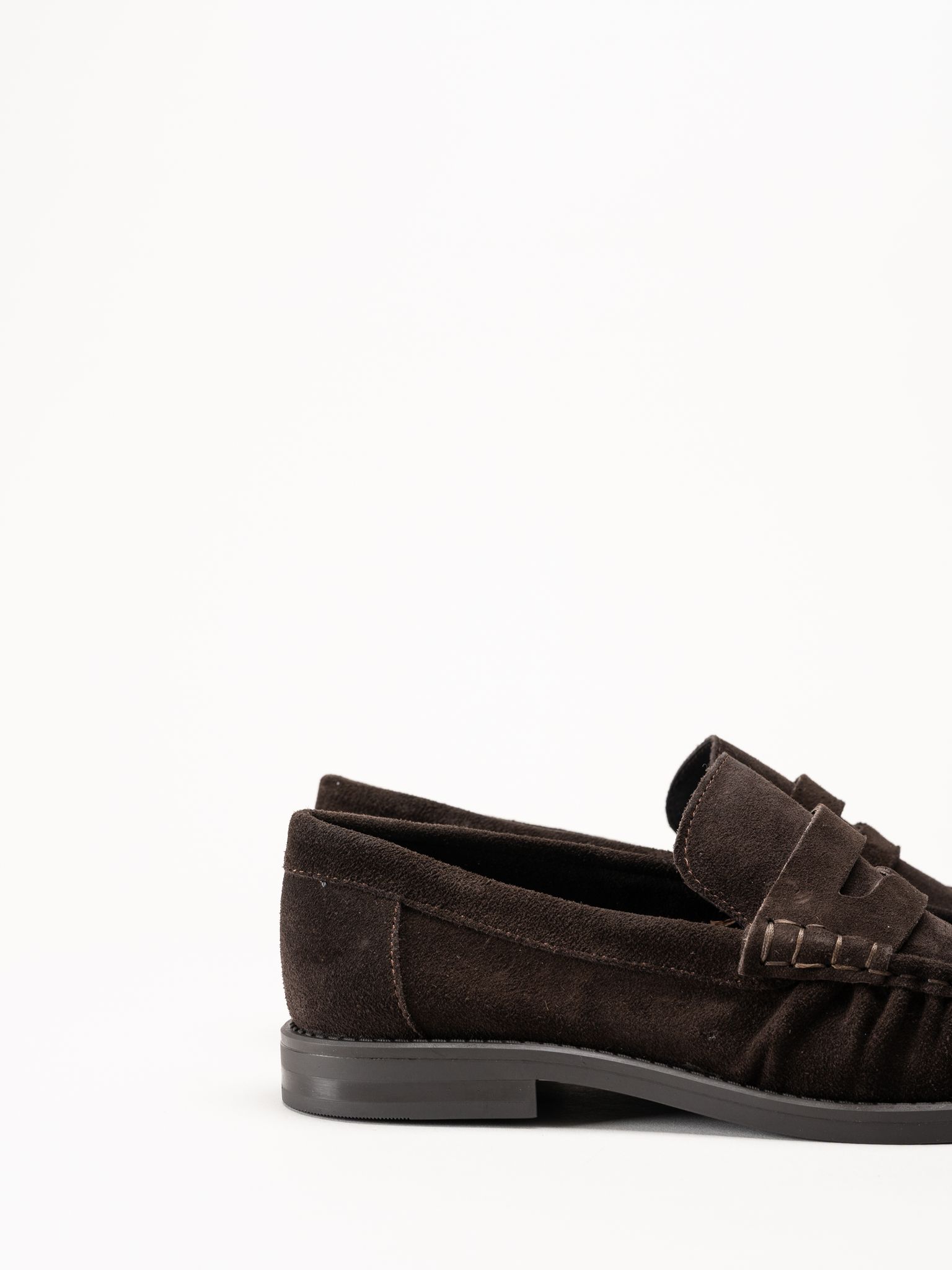 Johnny Bulls - Soho - Mörkbruna loafers i mocka