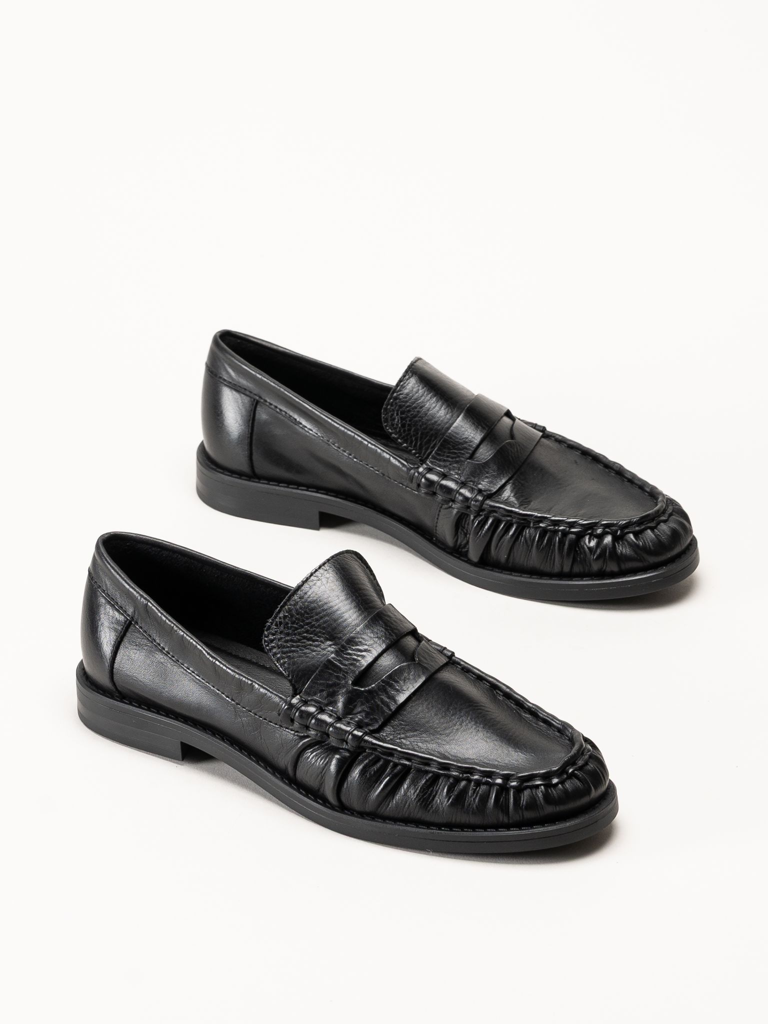 Johnny Bulls - Brooklyn - Svarta loafers i skinn