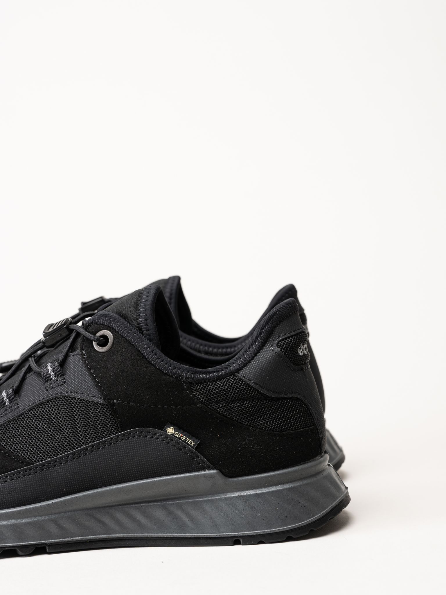 Ecco - Exostride - Svarta sneakers