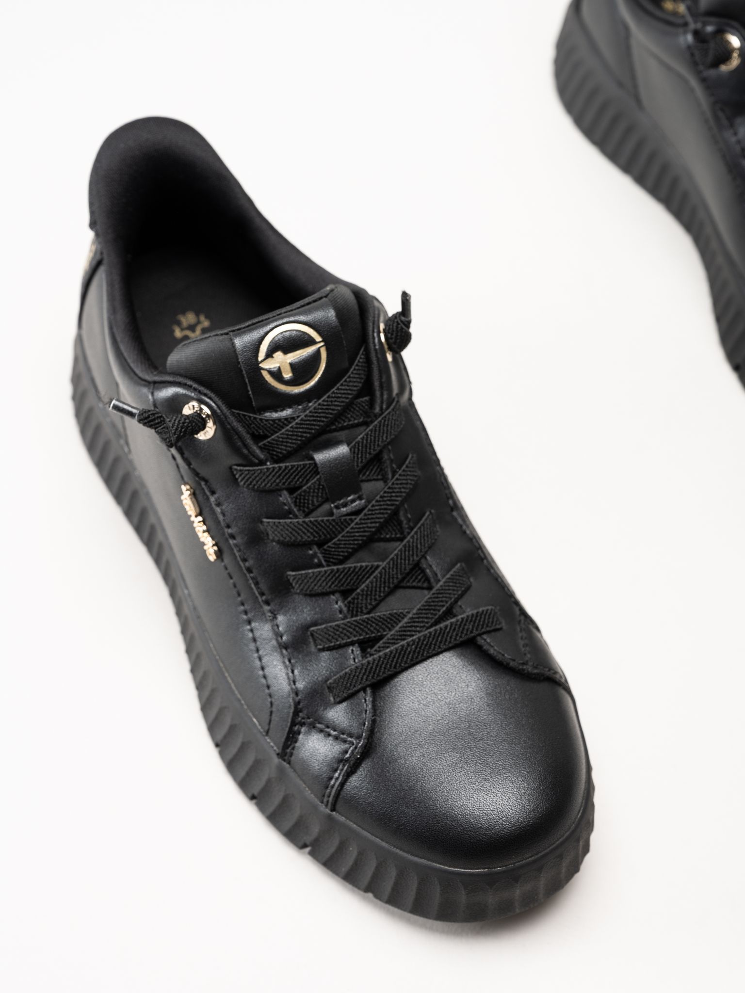 Tamaris Wide - Wide fit - Svarta sneakers