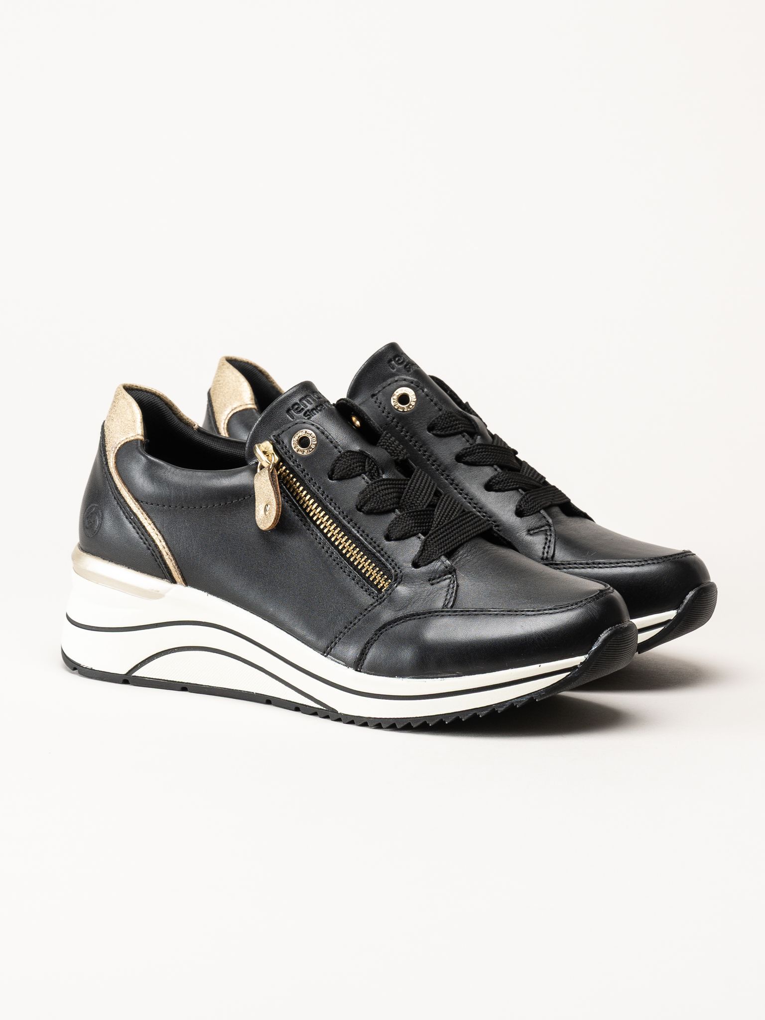 Remonte - Svarta sneakers