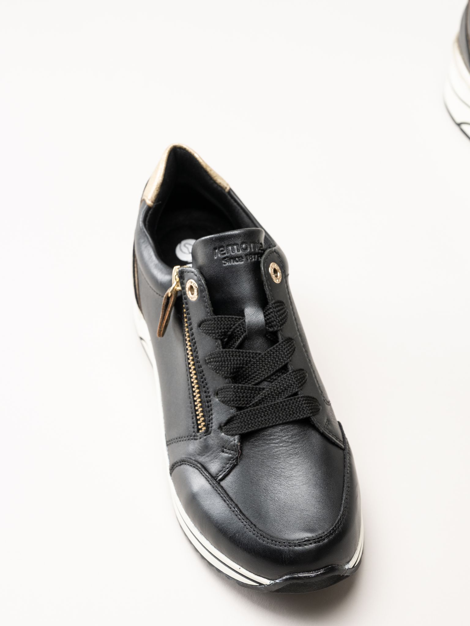 Remonte - Svarta sneakers